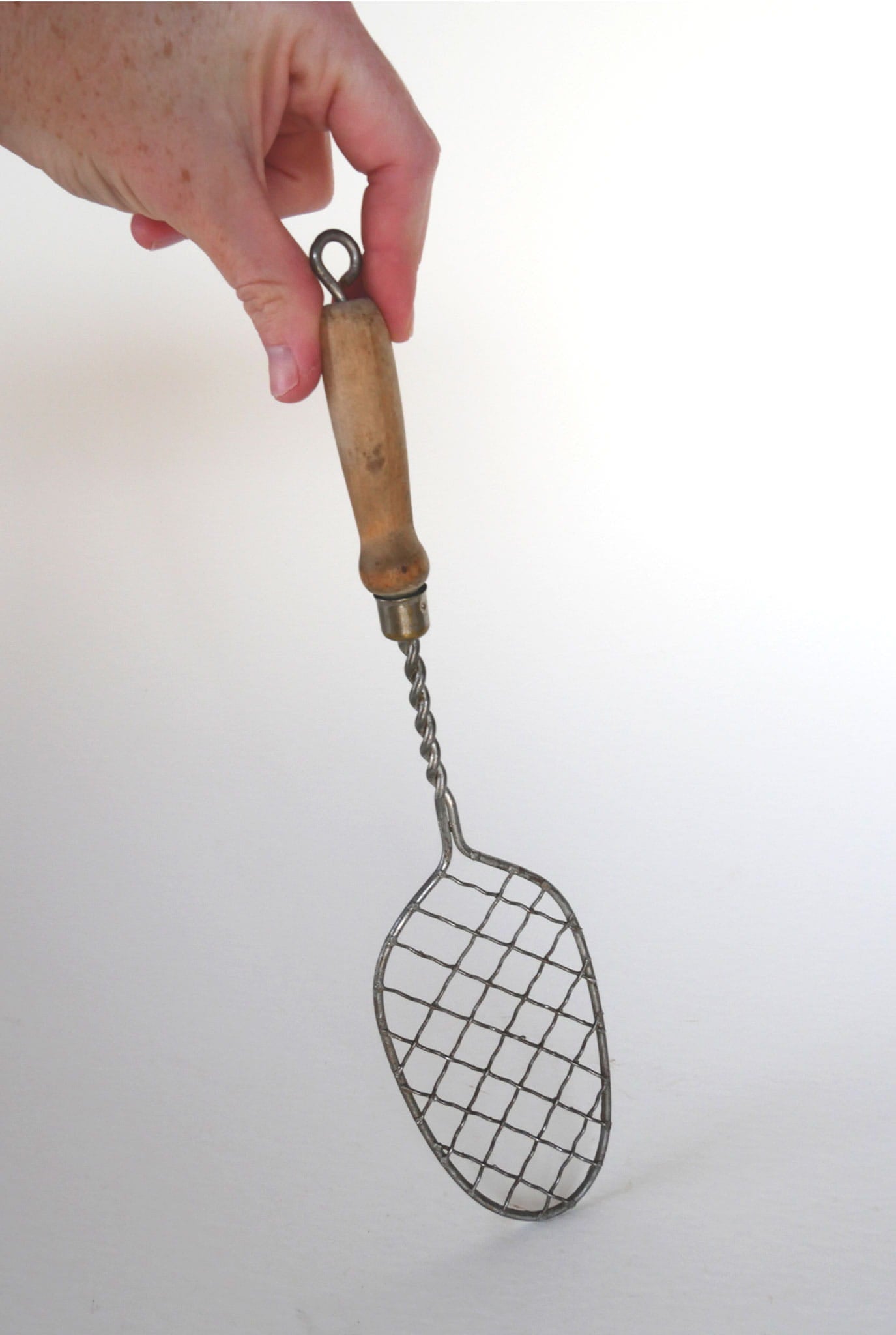 Vintage Slotted Spoon, Vintage Wire Spoon, Vintage Farmhouse Kitchen Tools, Vintage Kitchen Tools, Vintage Metal Spoons, Vintage Kitchen Decor