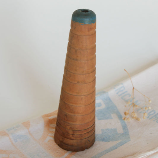 Vintage Wooden Thread Bobbin, Primitive Decor, Vintage Bobbins, Vintage Thread Bobbins