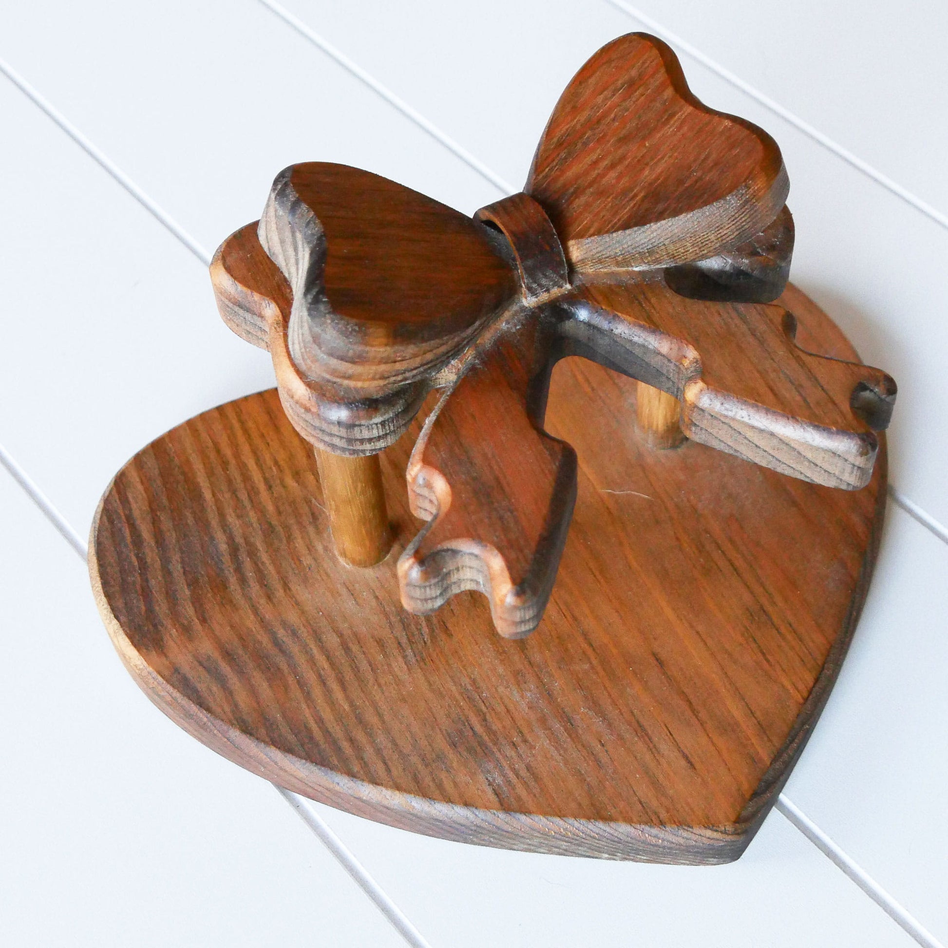 Vintage Wood Bow Quilt Holder, Vintage Wood Bow Decor, Vintage Wall Decor, Vintage Wood Bow Shelf, Vintage Home DEcor