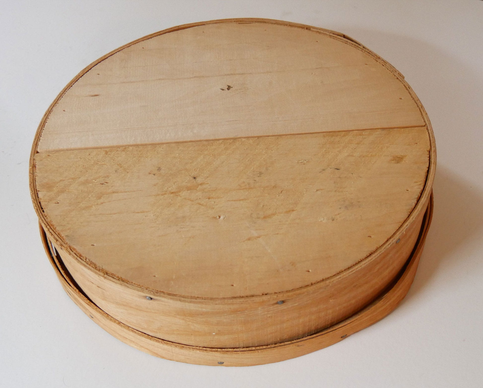 Vintage Round Wood Cheese Box, Primitive Cheese Box, Vintage Cheese Box, Primitive Wood CHeese Box, Vintage Wood Cheese Box, Primitive Kitchen Decor, Vintage Kitchen Decor, Farmhouse Kitchen Decor, Vintage Farmhouse Decor