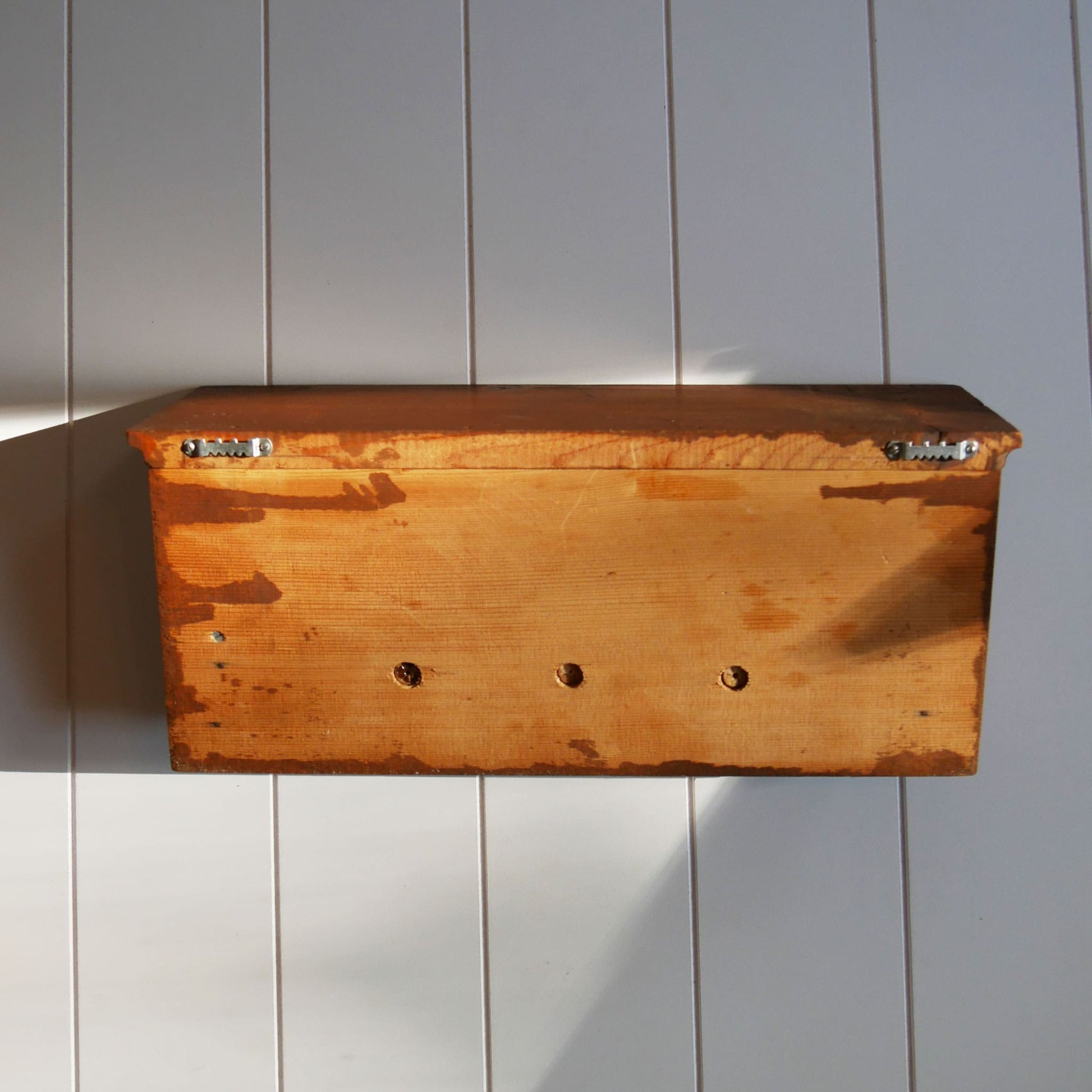 Vintage Wood Wall Shelf with Peg Hooks, Farmhouse Peg Hook Shelf, Vintage Peg Hook Shelf
