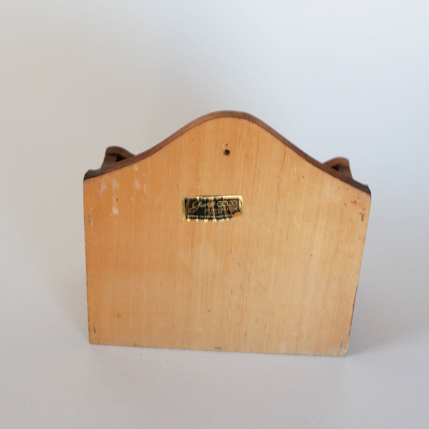 Vintage Wood Wall Pocket, Vintage Country Wall Pocket, Vintage Farm Scene Wall Pocket, Vintage Kitchen Decor, Vintage Wall Box