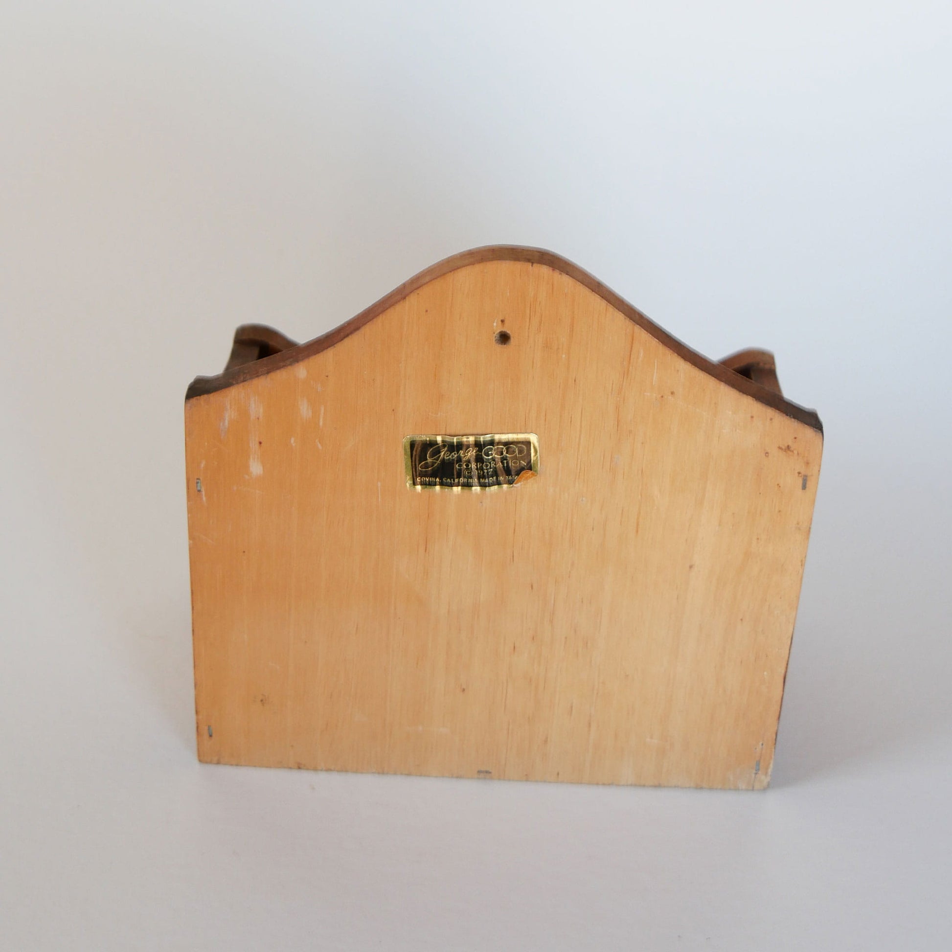 Vintage Wood Wall Pocket, Vintage Country Wall Pocket, Vintage Farm Scene Wall Pocket, Vintage Kitchen Decor, Vintage Wall Box