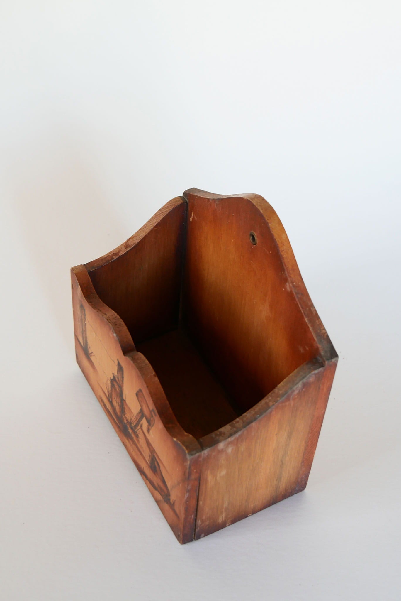 Vintage Wood Wall Pocket, Vintage Country Wall Pocket, Vintage Farm Scene Wall Pocket, Vintage Kitchen Decor, Vintage Wall Box