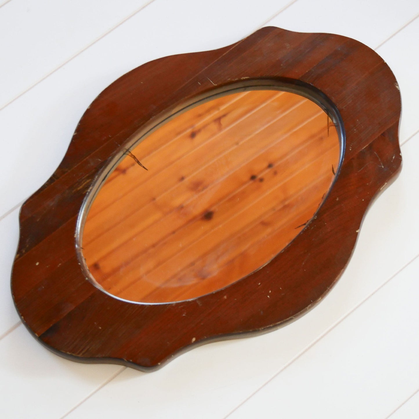 Vintage Wood Framed Oval Mirror, Vintage Wood Mirror, Vintage Scalloped Wood Mirror, Vintage Wall Decor, Vintage home Decor