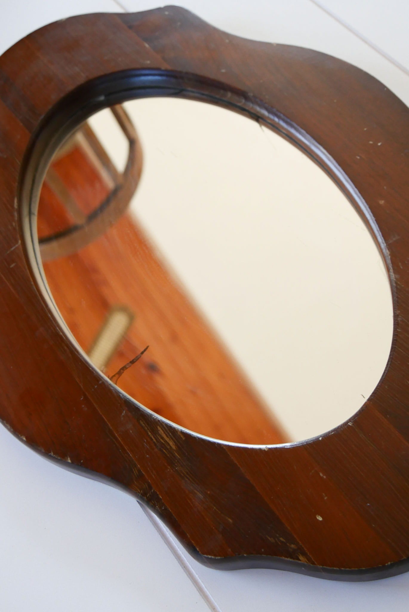 Vintage Wood Framed Oval Mirror, Vintage Wood Mirror, Vintage Scalloped Wood Mirror, Vintage Wall Decor, Vintage home Decor