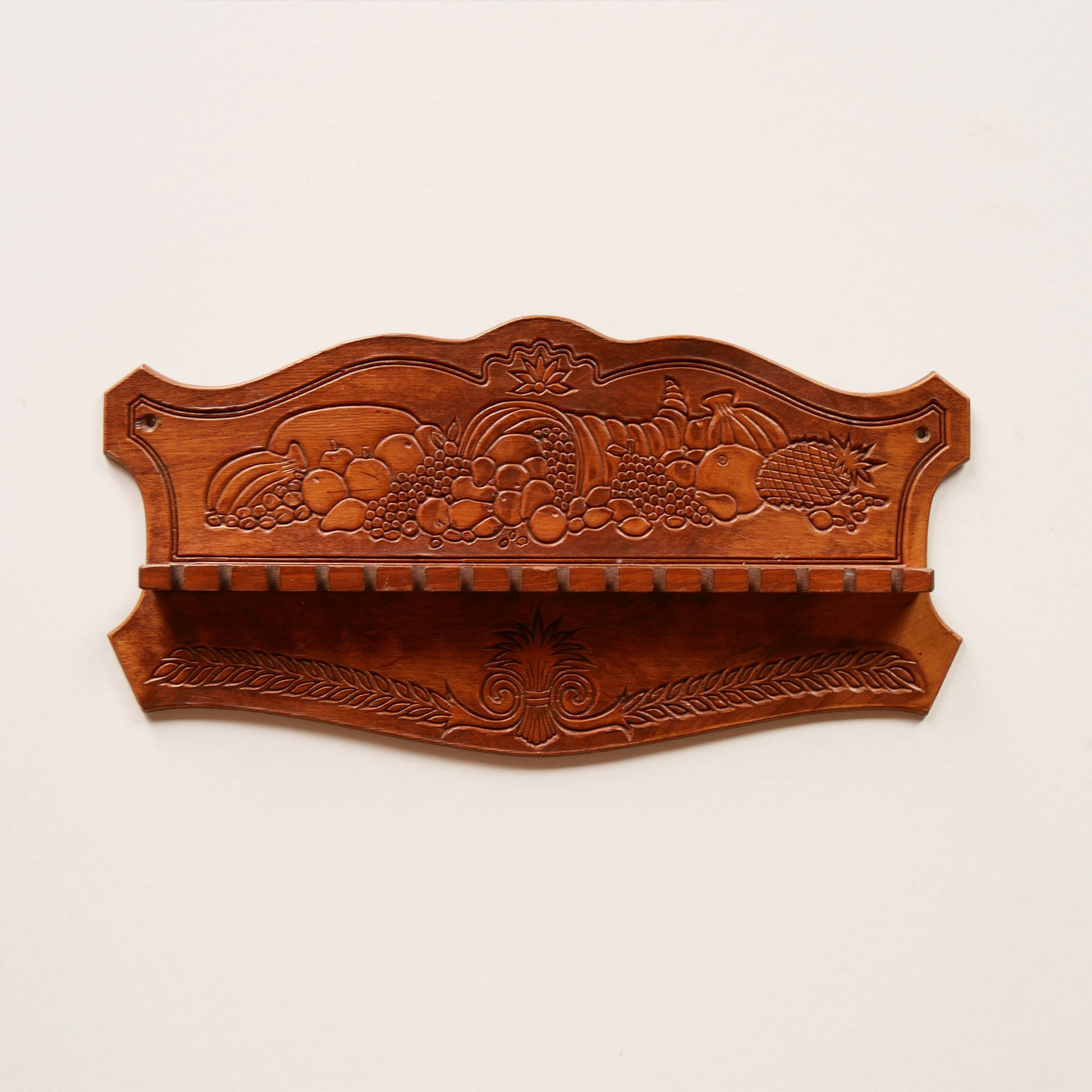 Vintage Wood Carved Spoon Holder, Harvest Design, Vintage Wood Jewelry Holder, Vintage Harvest Wood Wall Decor, Vintage Spoon Holder, Vintage Fruit Carved Wall decor, Vintage Wood Carved Harvest Wall Decor, Vintage Wall Decor