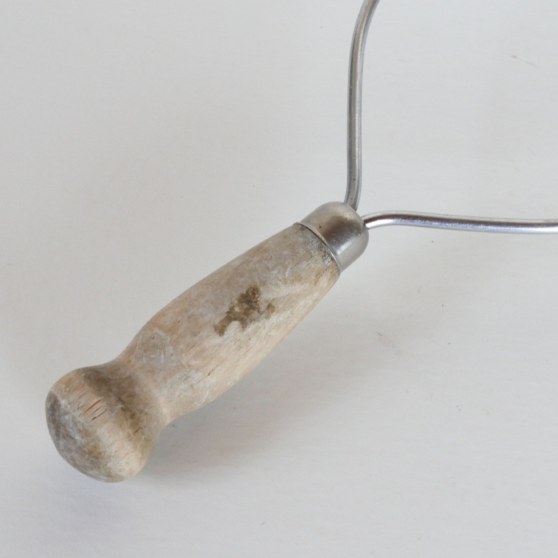 Vintage Metal Masher with Wood Handle, Vintage Metal Masher, Vintage potato Masker, Vintage Kitchen Decor, Vintage Kitchen Tools, Vintage Wood Handle Kitchen Tools, Vintage Kitchen, Vintage Decor