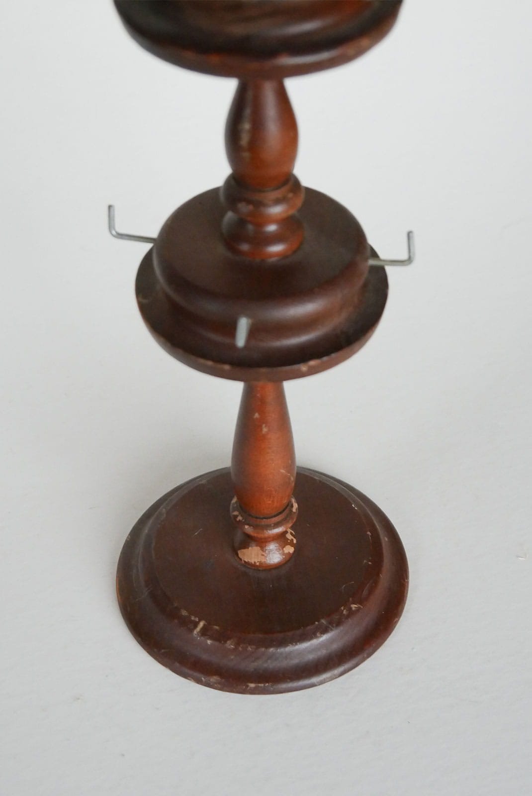 Vintage Wood Jewelry Tower, Vintage Dressing Room Decor, Vintage WOod Jewelry Decor, Vintage Wood Necklace Holder
