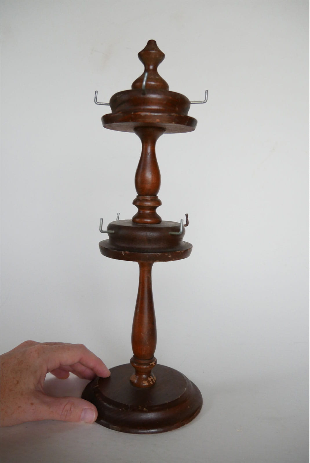 Vintage Wood Jewelry Tower, Vintage Dressing Room Decor, Vintage WOod Jewelry Decor, Vintage Wood Necklace Holder