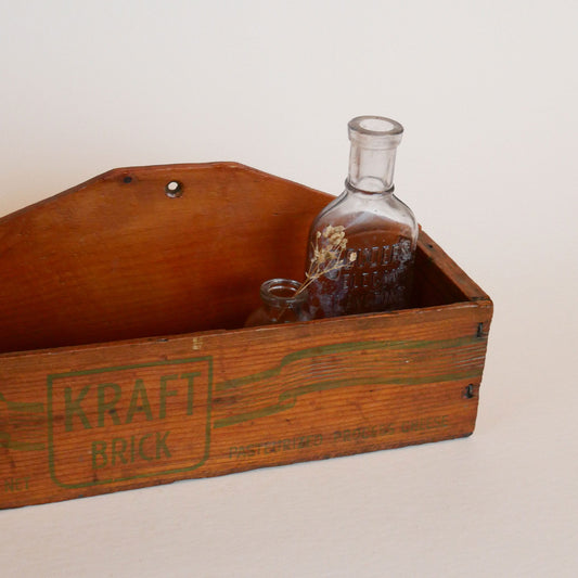 Vintage Kraft Cheesebox, Vintage Cheese Box, Vintage Wall Pocket, Vintage Wood Wall Pocket, Vintage Spice Rack, Vintage Wood Wall Pocket, Vintage Farmhouse Kitchen, Vintage Kitchen Decor