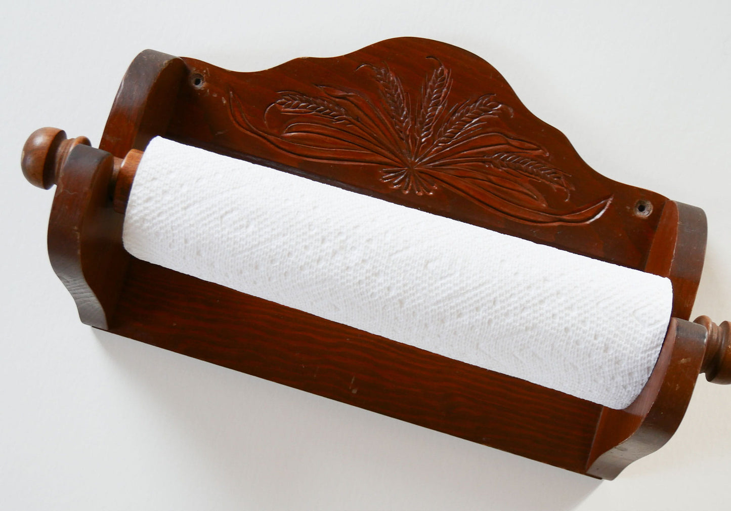 Vintage Wooden Paper Towel Holder, Wheat Design, Vintage Cottage Kitchen Decor, Vintage Wheat Design Wall Decor, Vintage Kitchen Decor, Vintage Home DEcor