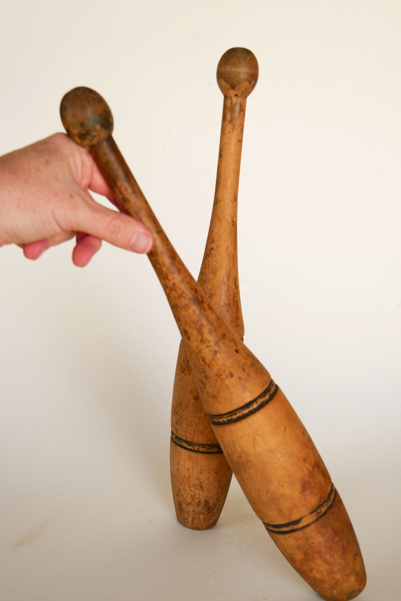 Pair of 1lb Antique Wooden Juggling Pins, Primitive Pins, Antique Wood Pins, Vintage Wood Jugging Pin, Primitive Kitchen Decor, Vintage Kitchen Decor
