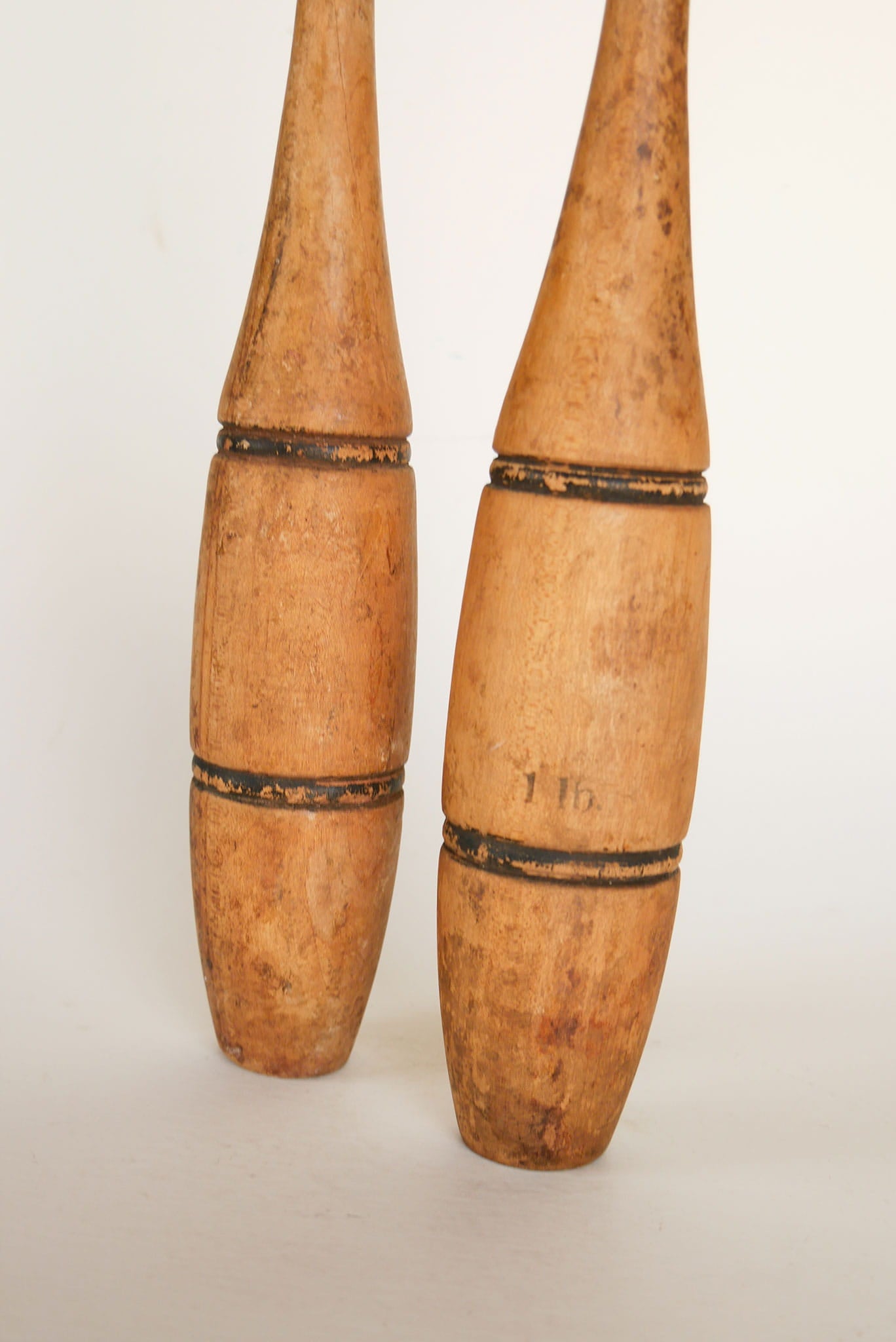 Pair of 1lb Antique Wooden Juggling Pins, Primitive Pins, Antique Wood Pins, Vintage Wood Jugging Pin, Primitive Kitchen Decor, Vintage Kitchen Decor