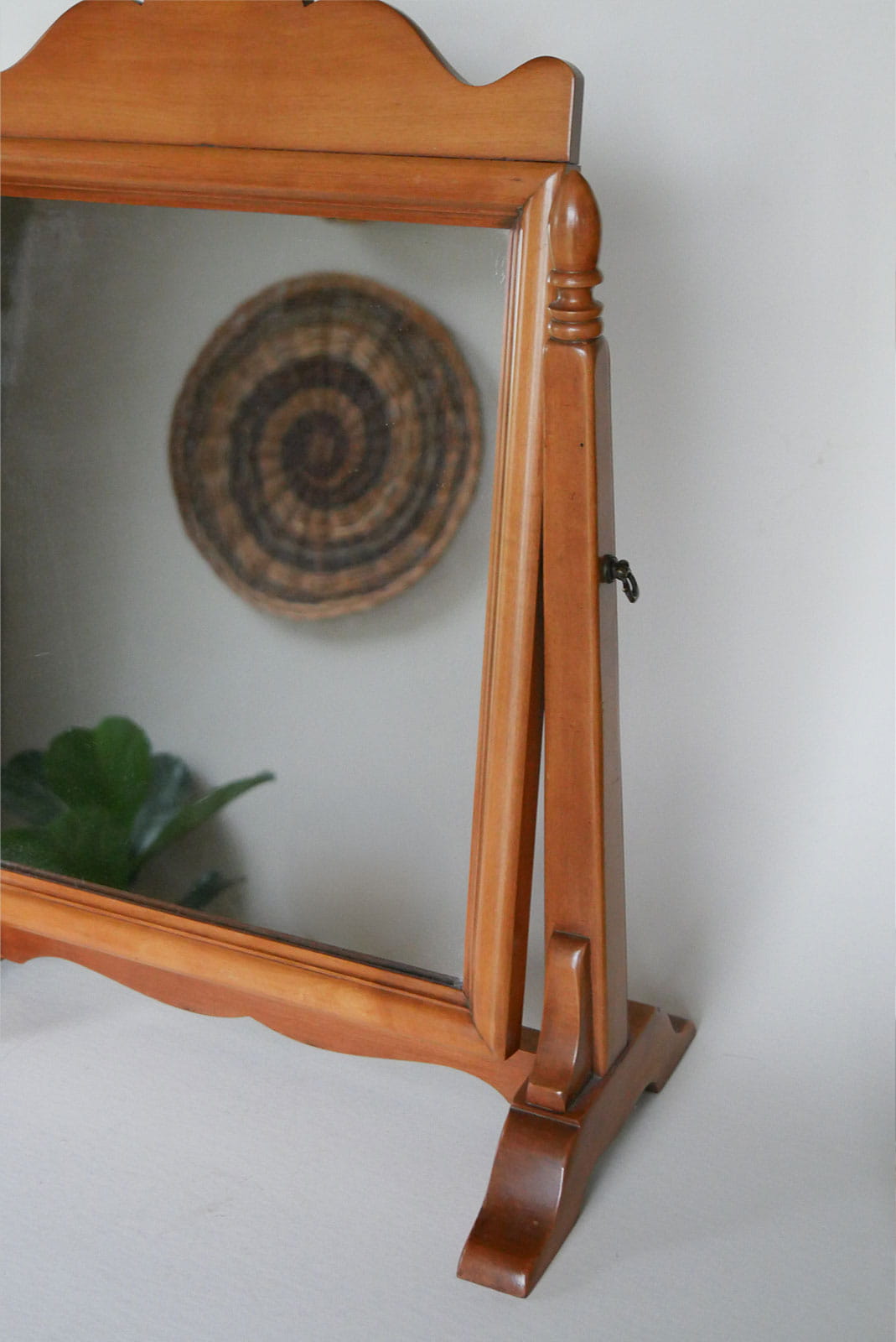 Vintage Wood Swivel Vanity Mirror, Cottagecore Mirror, Farmhouse Mirror, Cottagecore Bedroom Decor, Vintage Farmhouse Bedroom Mirror, Vintage Shaving Mirror, Vintage Vanity Mirror