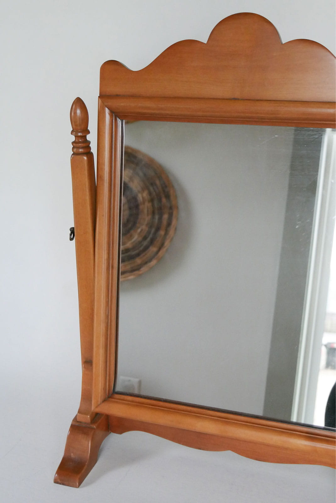Vintage Wood Swivel Vanity Mirror, Cottagecore Mirror, Farmhouse Mirror, Cottagecore Bedroom Decor, Vintage Farmhouse Bedroom Mirror, Vintage Shaving Mirror, Vintage Vanity Mirror