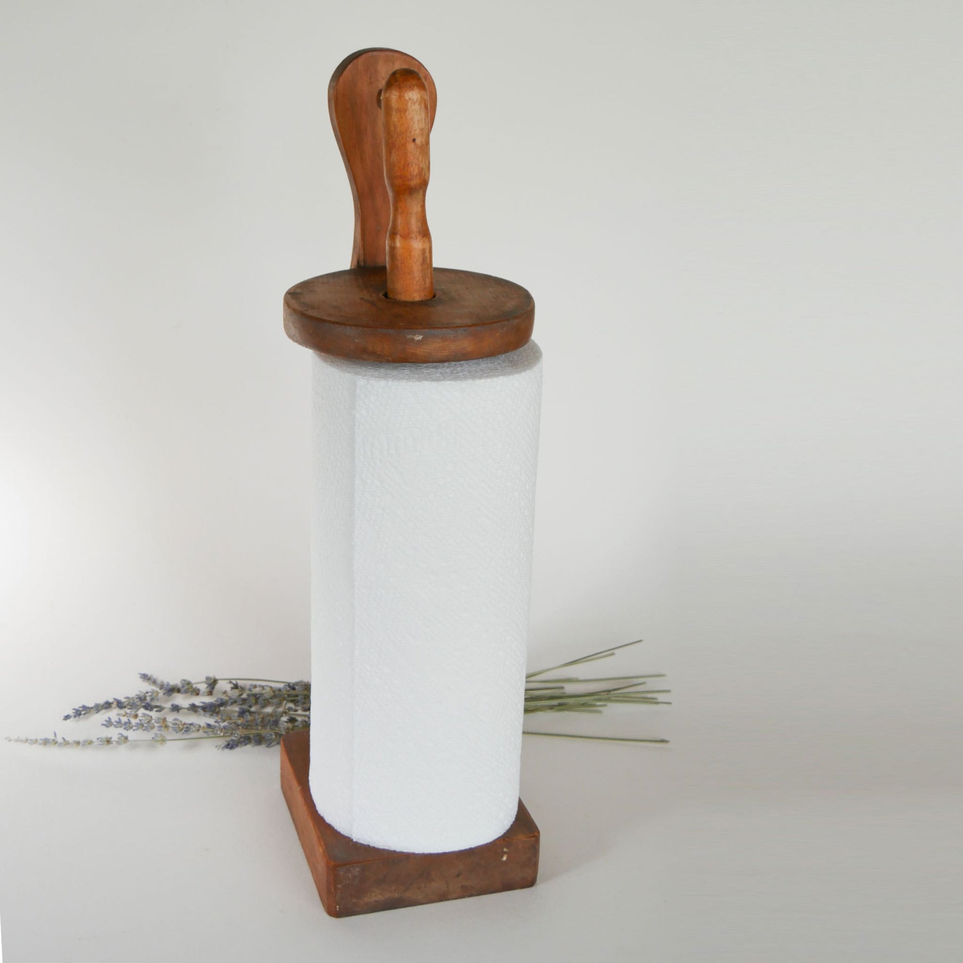 Primitive Wood Paper Towel Holder, Vintage Paper Towel Rack, Vintage Wood Rack, Primitive Towel Rack, Vintage Towel Holder, Primitive Kitchen Decor