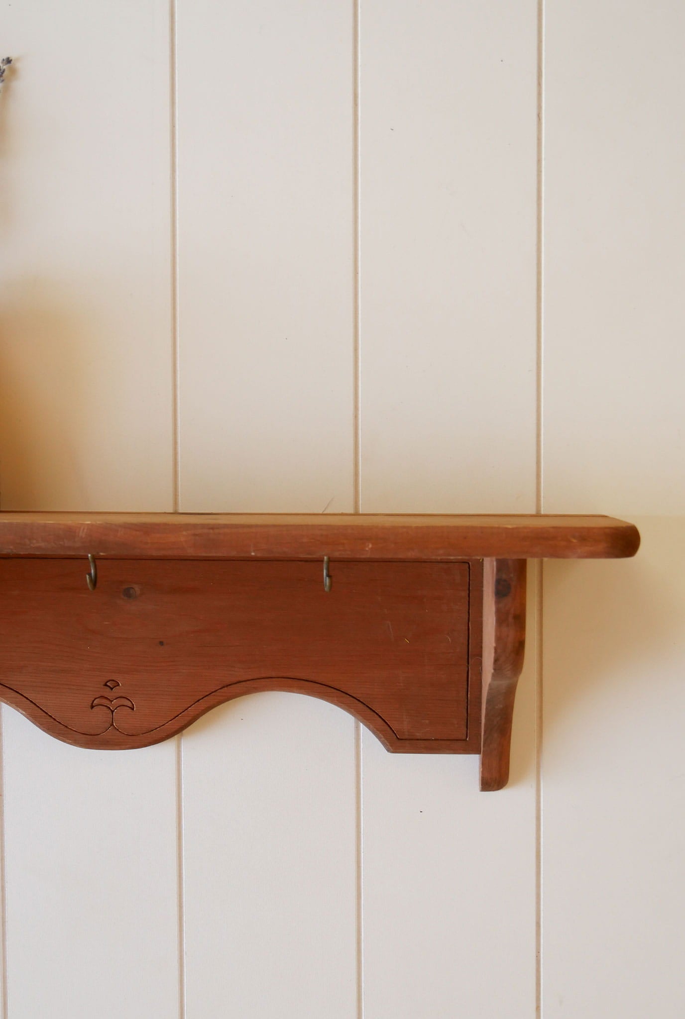 Vintage Wood Mounted Plate Rack Shelf, Vintage Wood Shelf, Vintage Plate Rack Shelf, Vintage Wood Wall Shelf, Vintage Wall Mounted Shelf, Vintage Spice Rack, COttagecore Shelf, Vintage Cottage Wall Decor