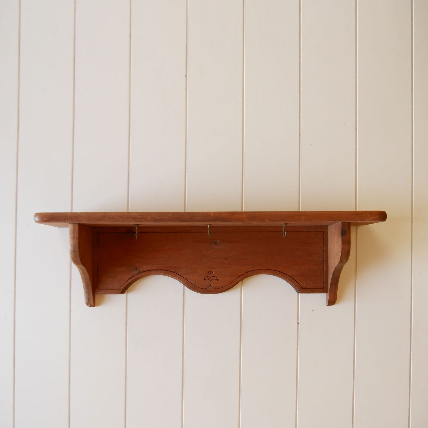 Vintage Wood Mounted Plate Rack Shelf, Vintage Wood Shelf, Vintage Plate Rack Shelf, Vintage Wood Wall Shelf, Vintage Wall Mounted Shelf, Vintage Spice Rack, COttagecore Shelf, Vintage Cottage Wall Decor