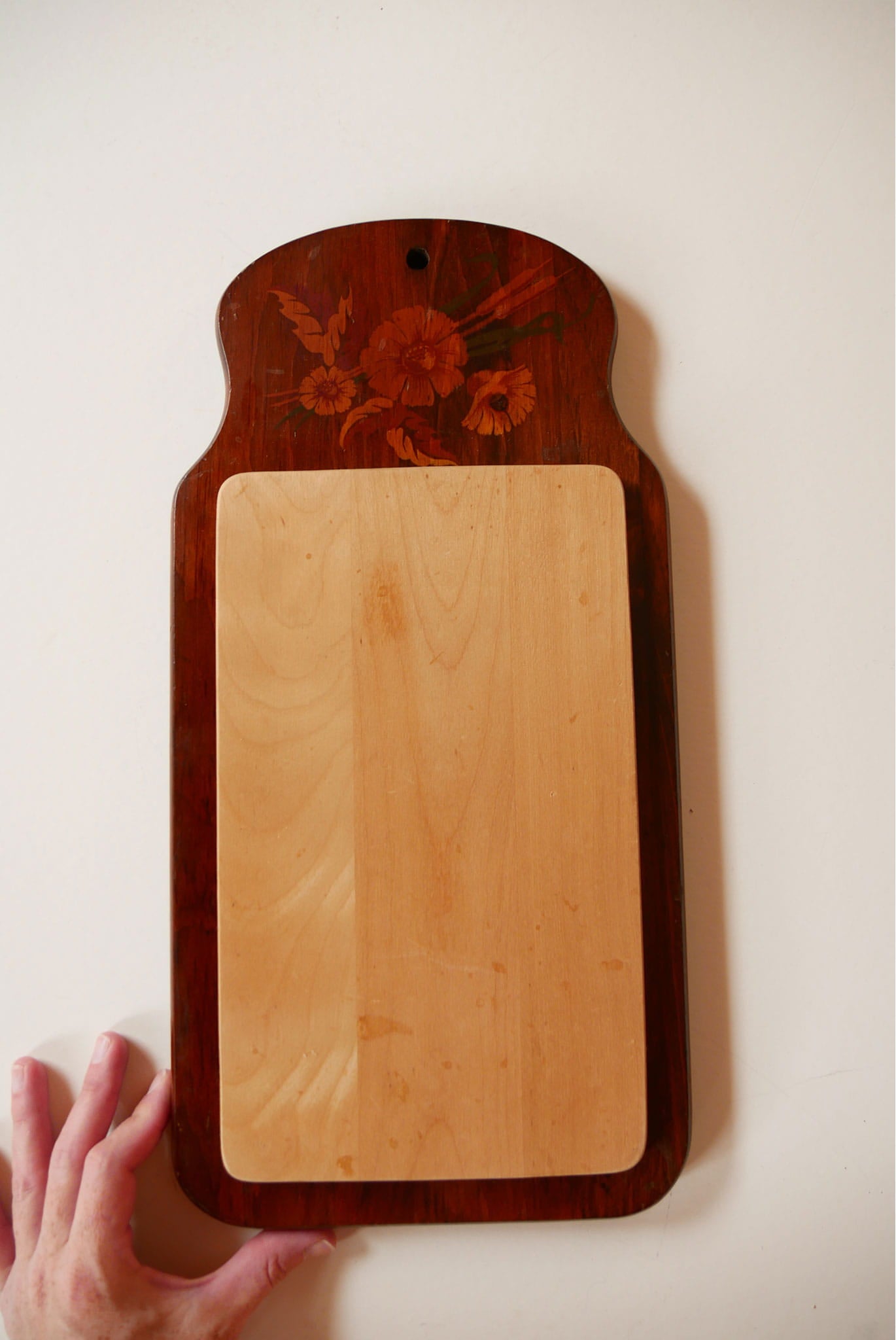 Vintage Wooden Wall Plaque with Floral Detail, Farmhouse Wall decor, Vintage Farmhouse Kitchen Decor, Vintage Farmhouse Wood Plaque, Vintage Floral Wood Wall Plaque, Vintage Kitchen Writing Board, Cottagecore Wood Plaque, Vintage Cottage Wood Wall Decor