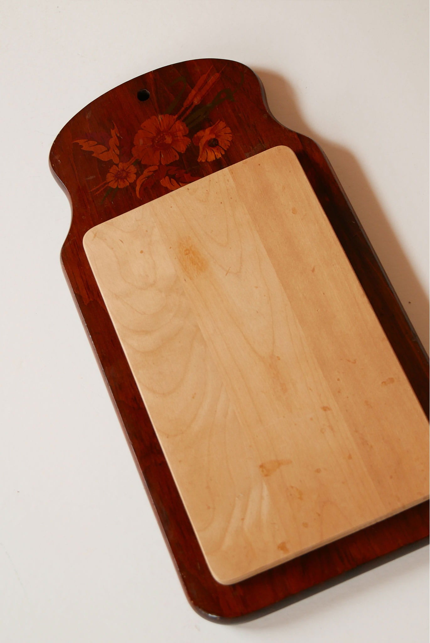 Vintage Wooden Wall Plaque with Floral Detail, Farmhouse Wall decor, Vintage Farmhouse Kitchen Decor, Vintage Farmhouse Wood Plaque, Vintage Floral Wood Wall Plaque, Vintage Kitchen Writing Board, Cottagecore Wood Plaque, Vintage Cottage Wood Wall Decor