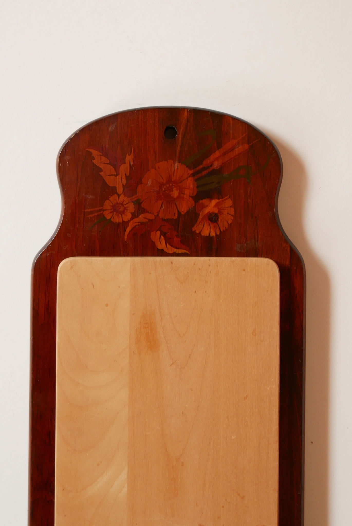 Vintage Wooden Wall Plaque with Floral Detail, Farmhouse Wall decor, Vintage Farmhouse Kitchen Decor, Vintage Farmhouse Wood Plaque, Vintage Floral Wood Wall Plaque, Vintage Kitchen Writing Board, Cottagecore Wood Plaque, Vintage Cottage Wood Wall Decor