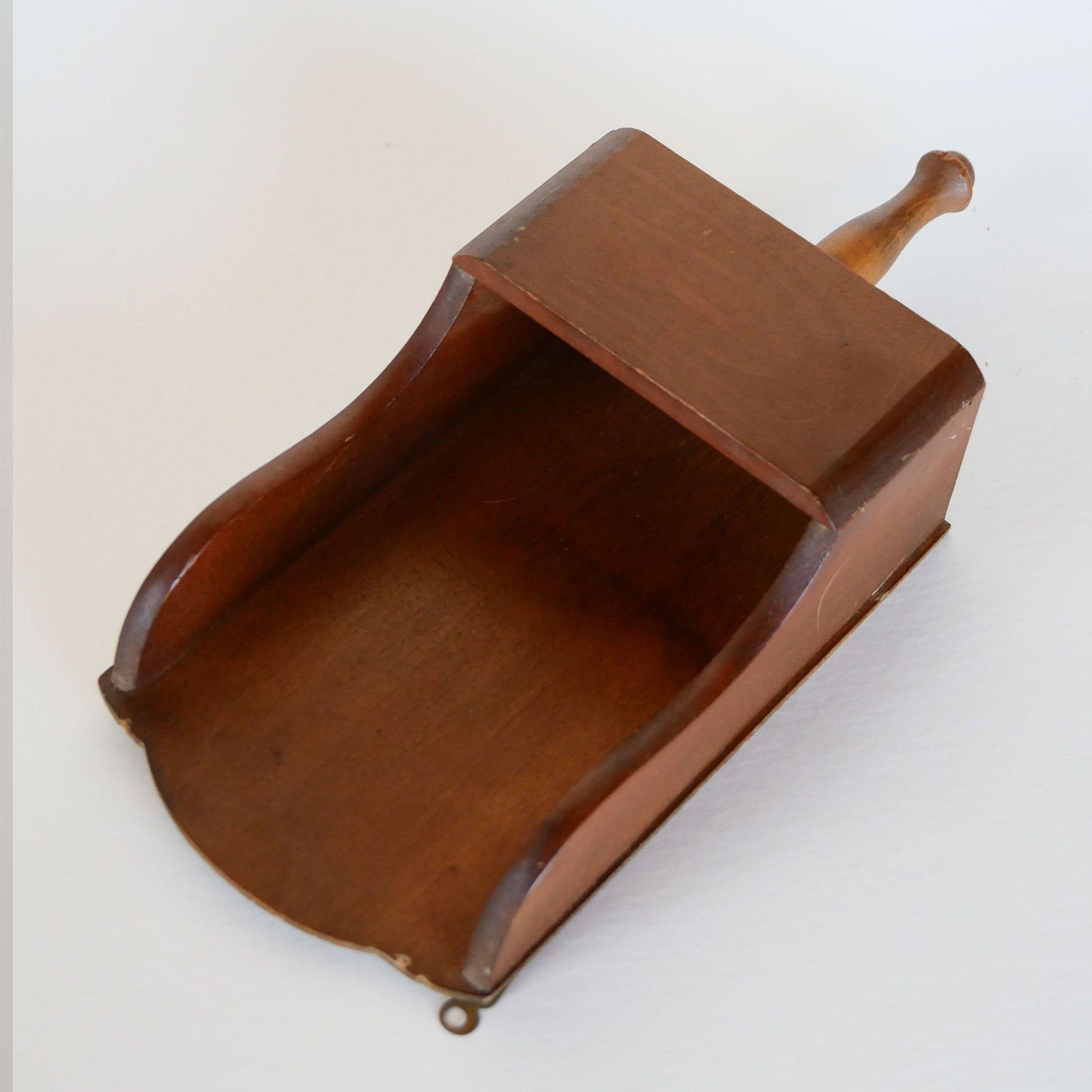 Vintage Wall Pocket, Vintage Wood Wall Pocket, Vintage Scoop Decor, Vintage Wood Scoop, Vintage Country Kitchen Decor, Vintage Farmhouse Kitchen Decor, Vintage Home Decor