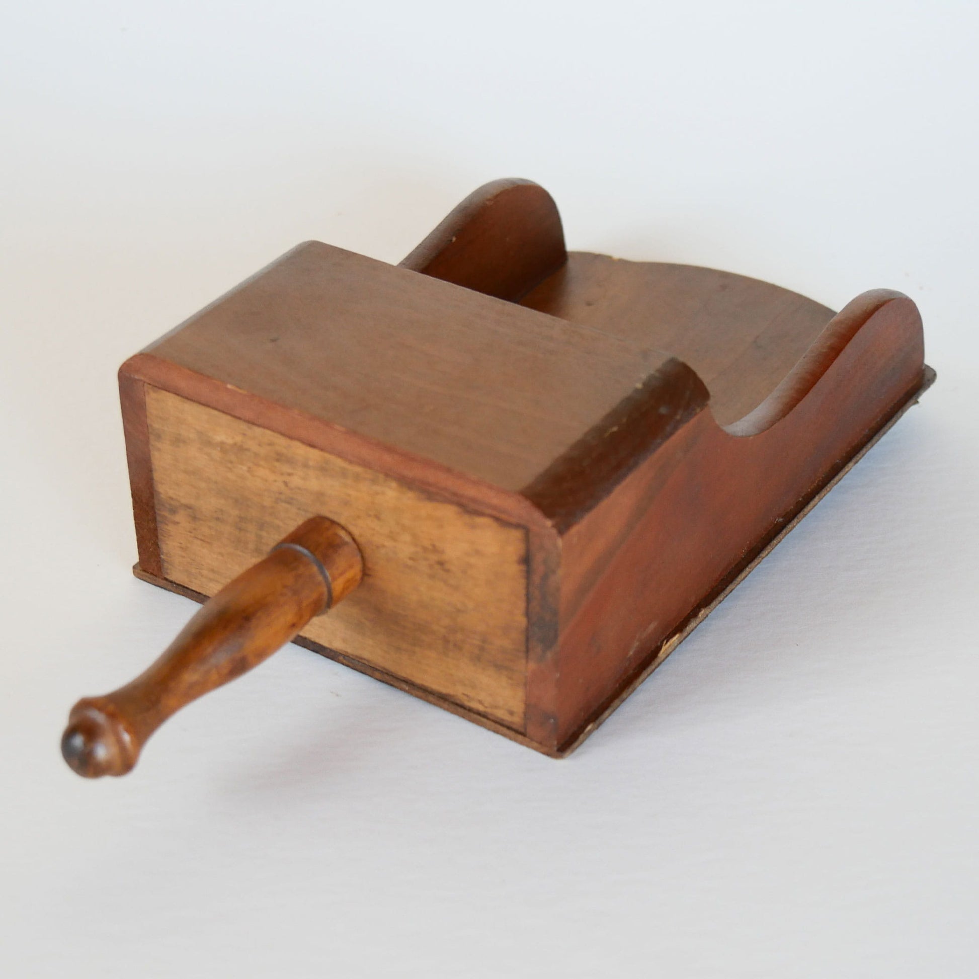 Vintage Wall Pocket, Vintage Wood Wall Pocket, Vintage Scoop Decor, Vintage Wood Scoop, Vintage Country Kitchen Decor, Vintage Farmhouse Kitchen Decor, Vintage Home Decor