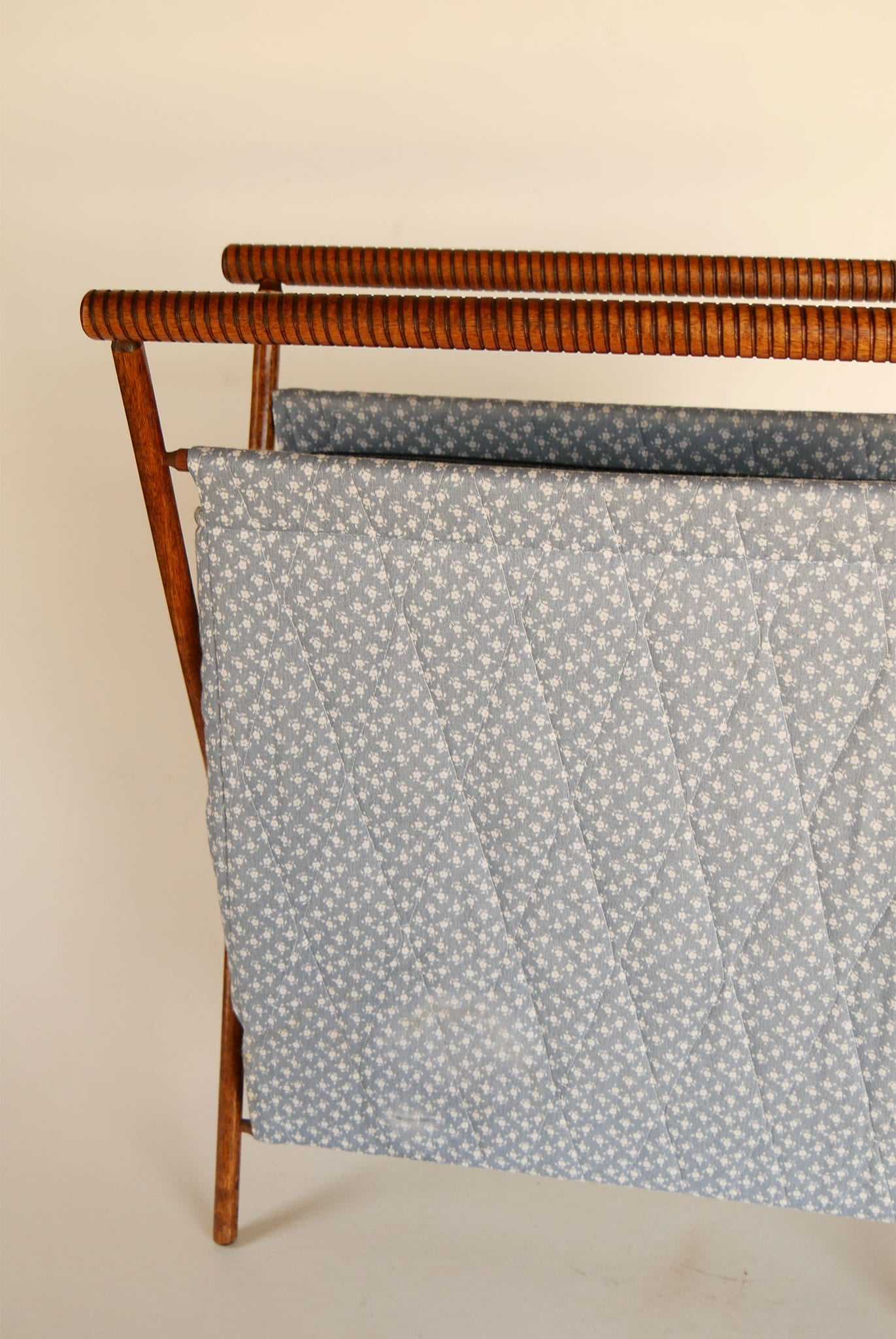 Cottagecore Fabric Sewing Caddy, Vintage Sewing Caddy, Vintage Magazine Rack, Vintage Floral Sewing Caddy, Vintage Cottagecore Decor, Vintage Cottage Decor, Vintage Wood Sewing Caddy