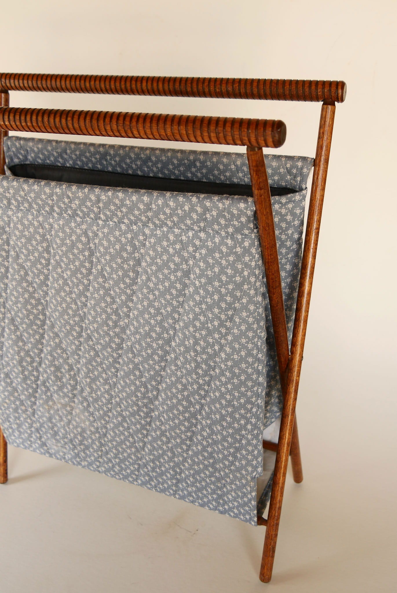 Cottagecore Fabric Sewing Caddy, Vintage Sewing Caddy, Vintage Magazine Rack, Vintage Floral Sewing Caddy, Vintage Cottagecore Decor, Vintage Cottage Decor, Vintage Wood Sewing Caddy