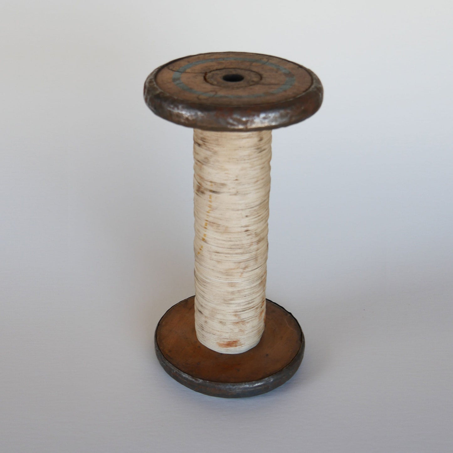 Vintage Wood Threaded Bobbin Spool, Vintage Threaded Wood Bobbin Spool, Large Vintage Bobbin, Vintage Bobbin, Large Wood Bobbin Spool, Vintage Kitchen Decor, Vintage Country Decor, Vintage Home Decor