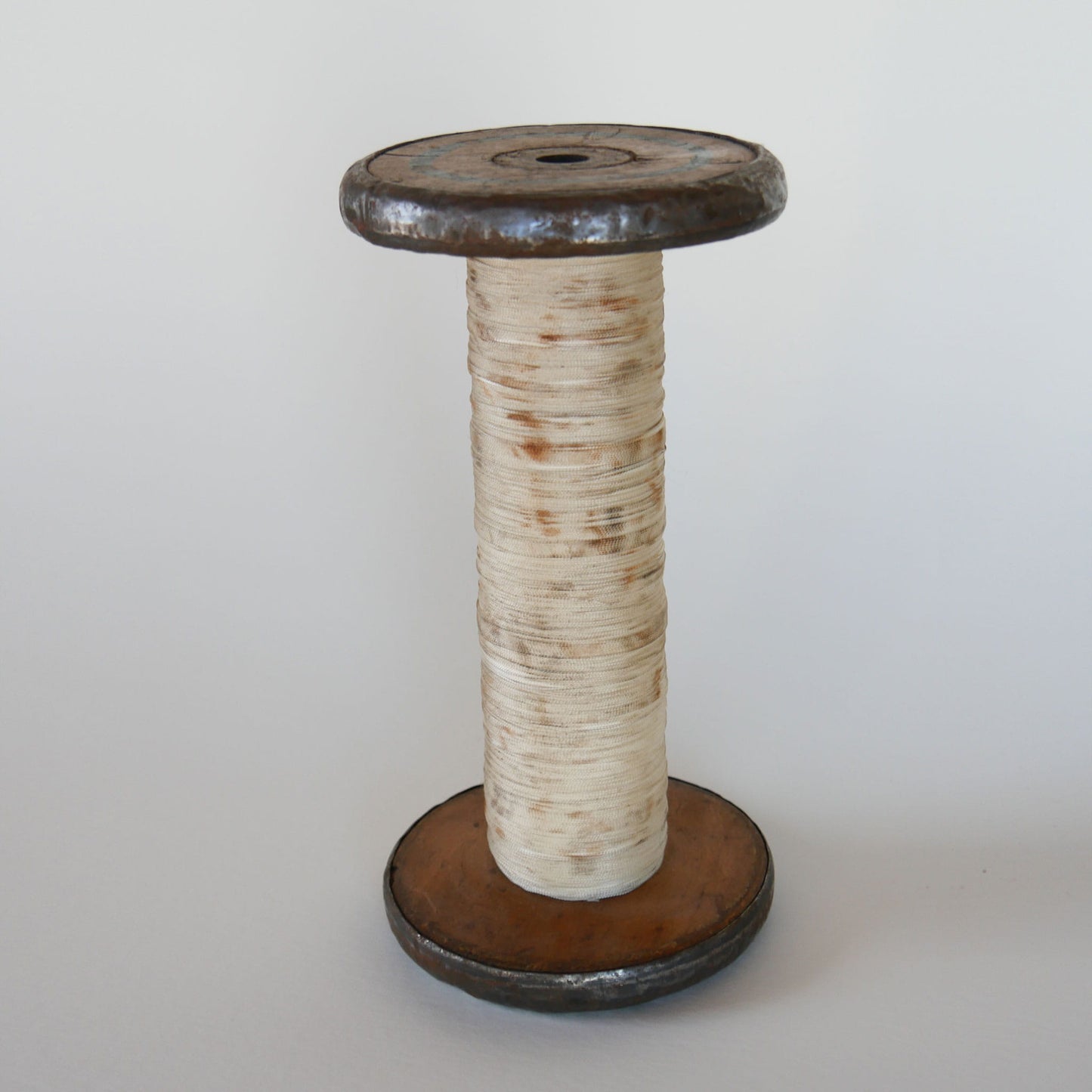 Vintage Wood Threaded Bobbin Spool, Vintage Threaded Wood Bobbin Spool, Large Vintage Bobbin, Vintage Bobbin, Large Wood Bobbin Spool, Vintage Kitchen Decor, Vintage Country Decor, Vintage Home Decor