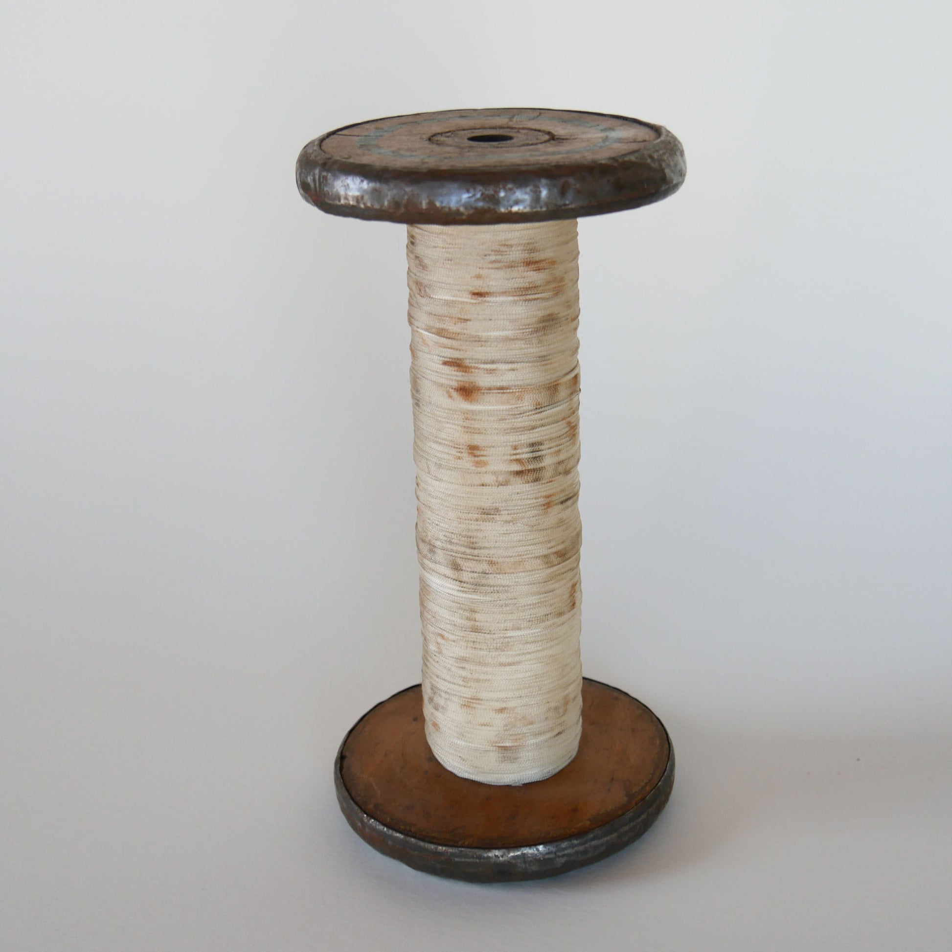 Vintage Wood Threaded Bobbin Spool, Vintage Threaded Wood Bobbin Spool, Large Vintage Bobbin, Vintage Bobbin, Large Wood Bobbin Spool, Vintage Kitchen Decor, Vintage Country Decor, Vintage Home Decor