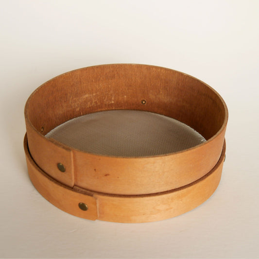 Vintage Wood Flour Sifter, Primitive Kitchen Decor, Primitive Decor, Vintage Primitive Decor, Vintage Kitchen Decor, Vintage Flour Sifter, Vintage Wood Sifter, Primitive Kitchen Wall Decor