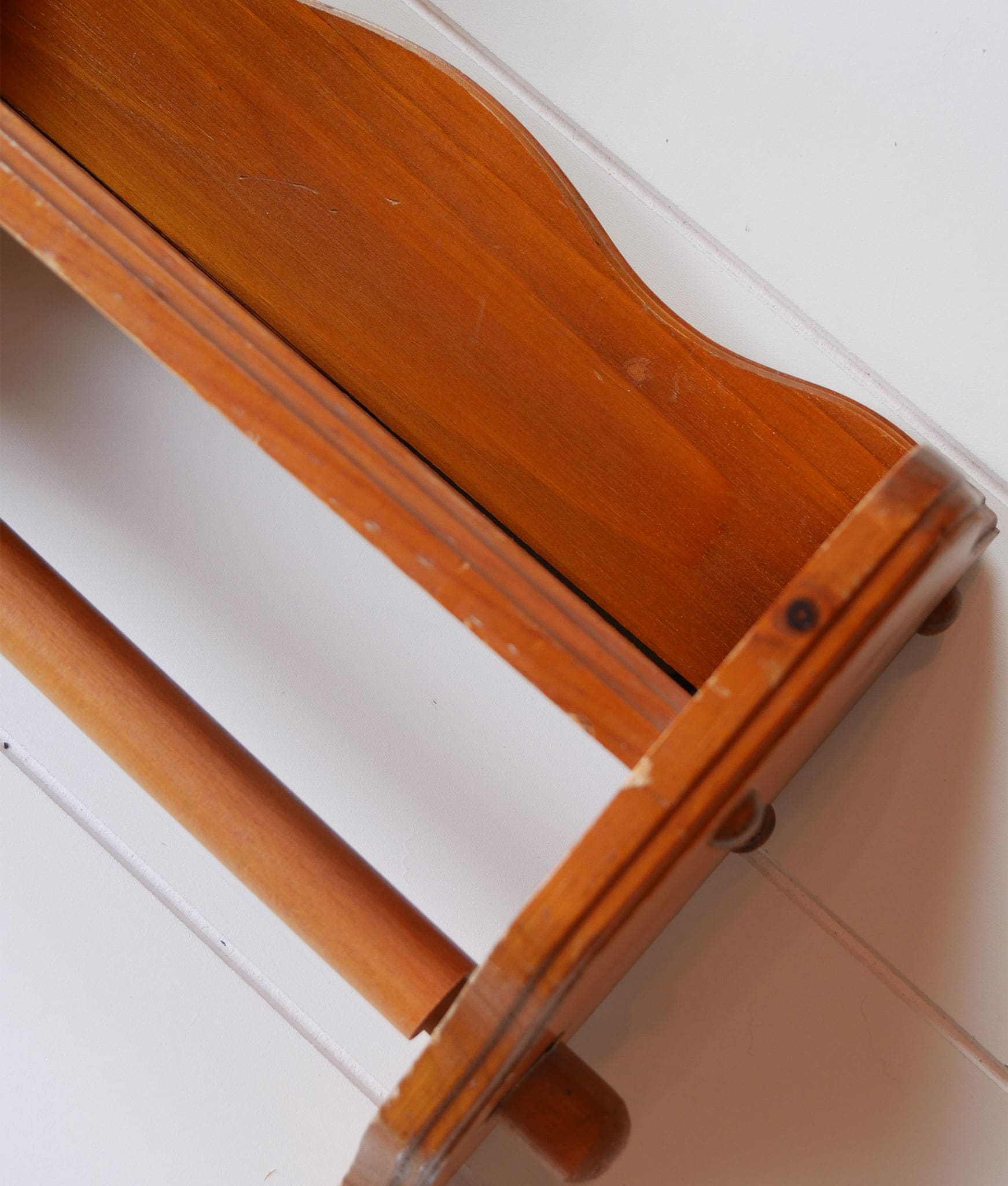 Vintage Wooden Paper Towel Holder with Shelf Farmhouse Towel Rack and Shelf Vintage Bathroom Shelf Vintage Kitchen Shelf
