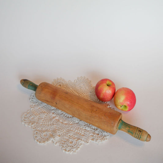 Vintage Wooden Rolling Pin Green Handles, Rustic Farmhouse Kitchen Decor Vintage Farmhouse Rollin Pin Primitive Kitchen Decor