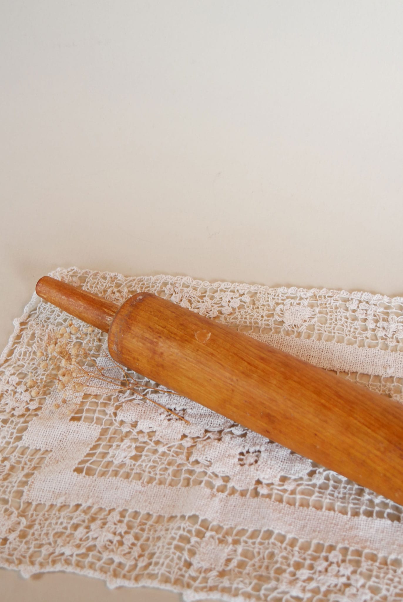 Vintage Rolling Pin, Vintage Wooden Rolling Pin, Primitive Rolling Pin, Vintage Farmhouse Kitchen Decor, Primitive Kitchen Decor