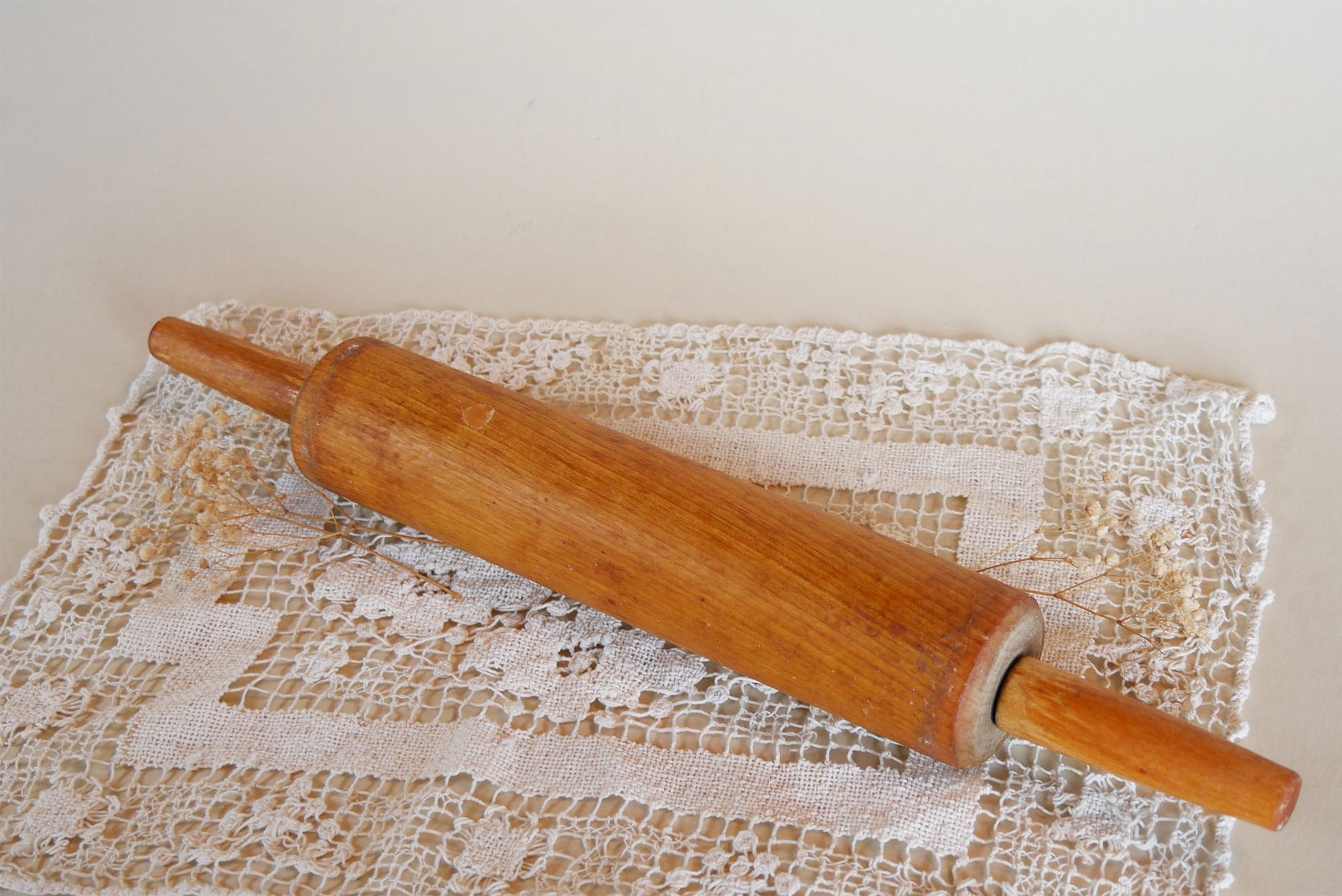 Vintage Rolling Pin, Vintage Wooden Rolling Pin, Primitive Rolling Pin, Vintage Farmhouse Kitchen Decor, Primitive Kitchen Decor