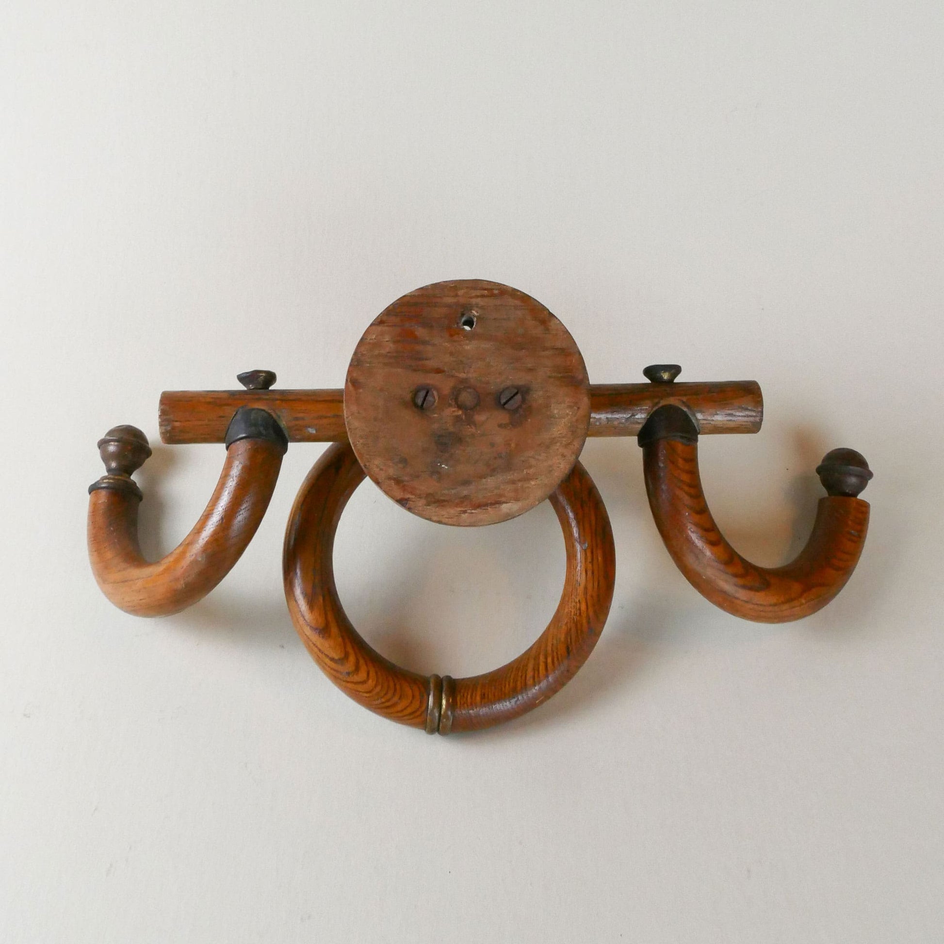 Vintage Oak Wood Wall Mounted Towel Rack with Brass Fixtures, Vintage Oak Towel Rack, Vintage Oak Wall Rack