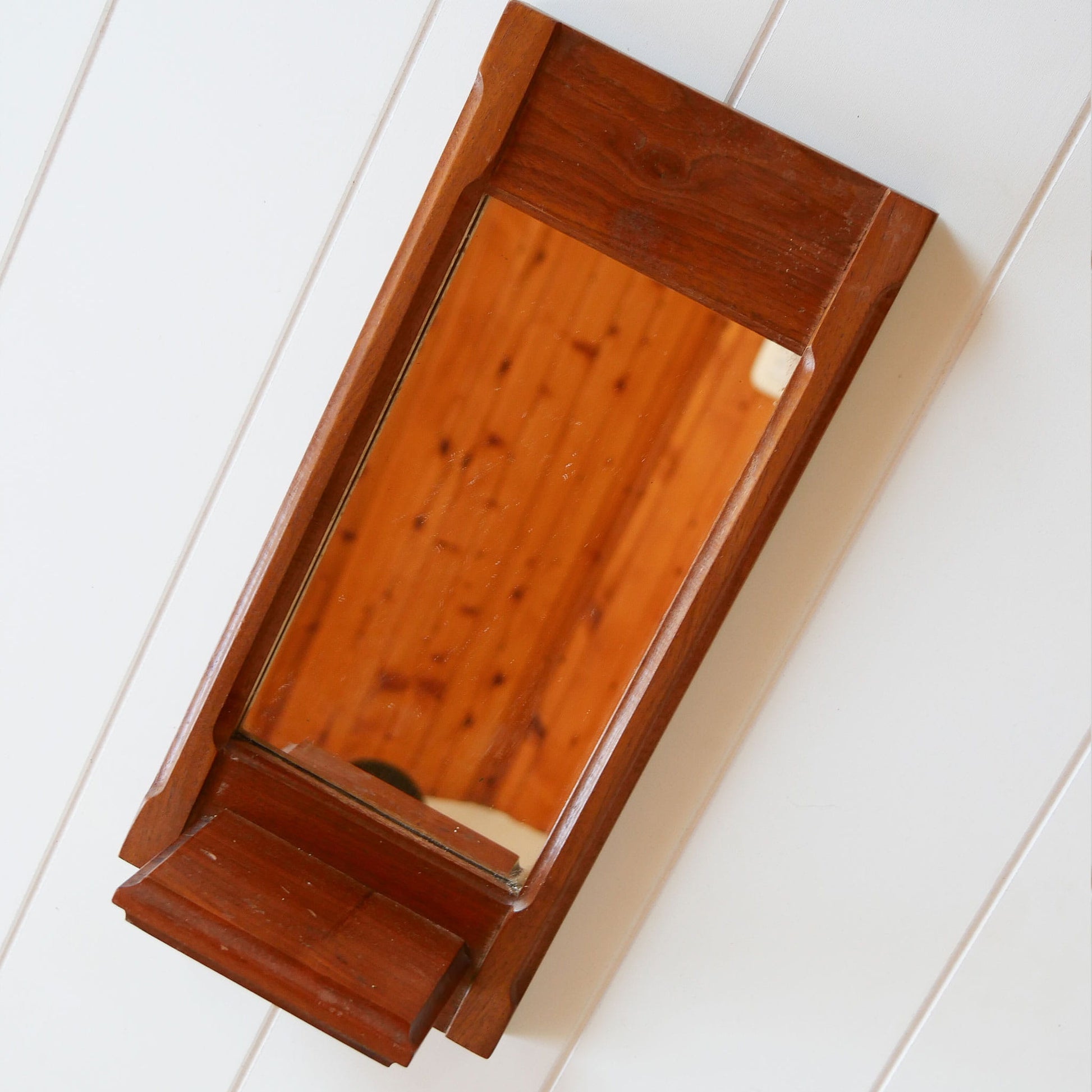 VIntage Wood Wall Mirror and Shelf, MCM Wall Mirror, Vintage Midcentury Wall Decor, Vintage Wood Wall Mirror, Vintage Wall Decor
