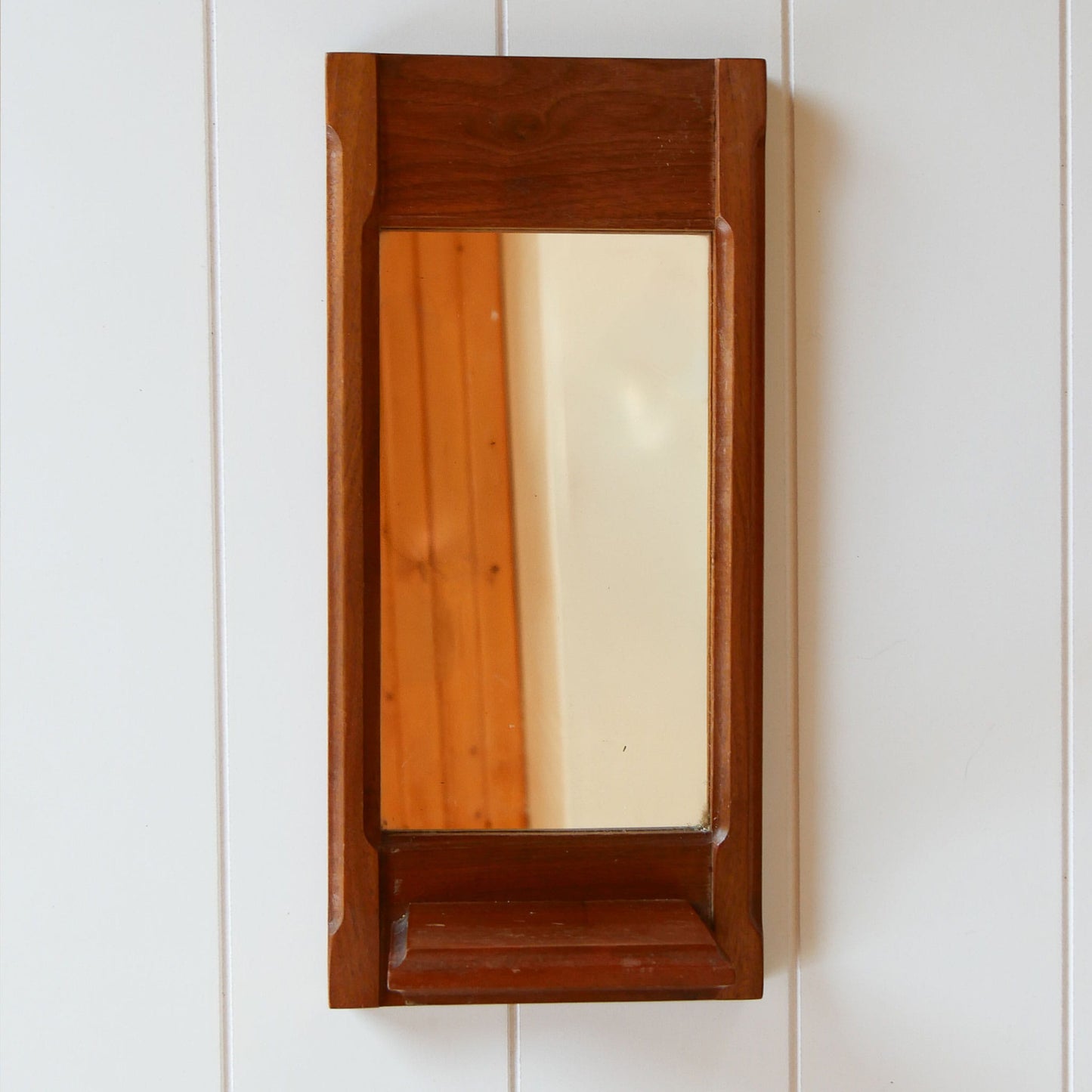 VIntage Wood Wall Mirror and Shelf, MCM Wall Mirror, Vintage Midcentury Wall Decor, Vintage Wood Wall Mirror, Vintage Wall Decor