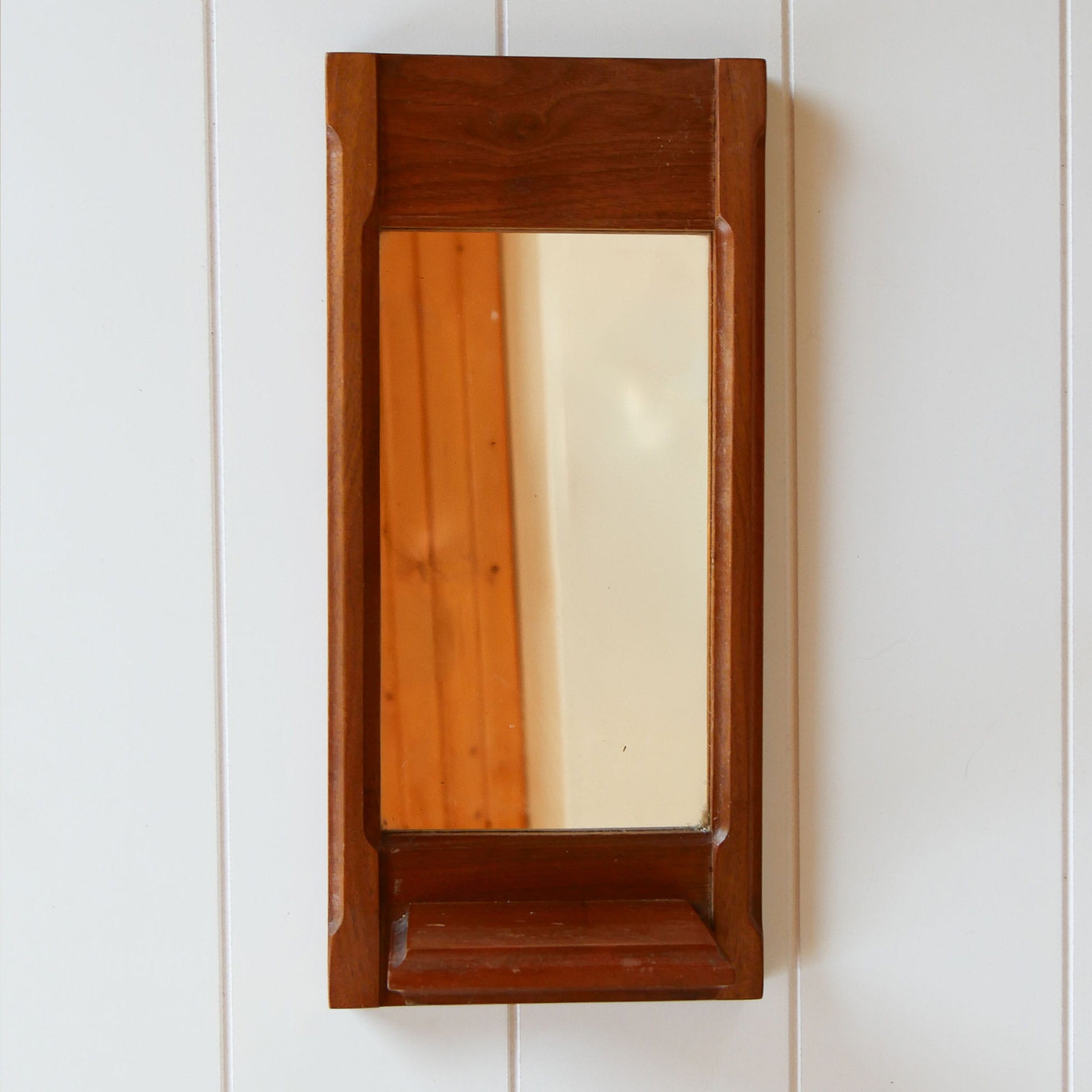 VIntage Wood Wall Mirror and Shelf, MCM Wall Mirror, Vintage Midcentury Wall Decor, Vintage Wood Wall Mirror, Vintage Wall Decor