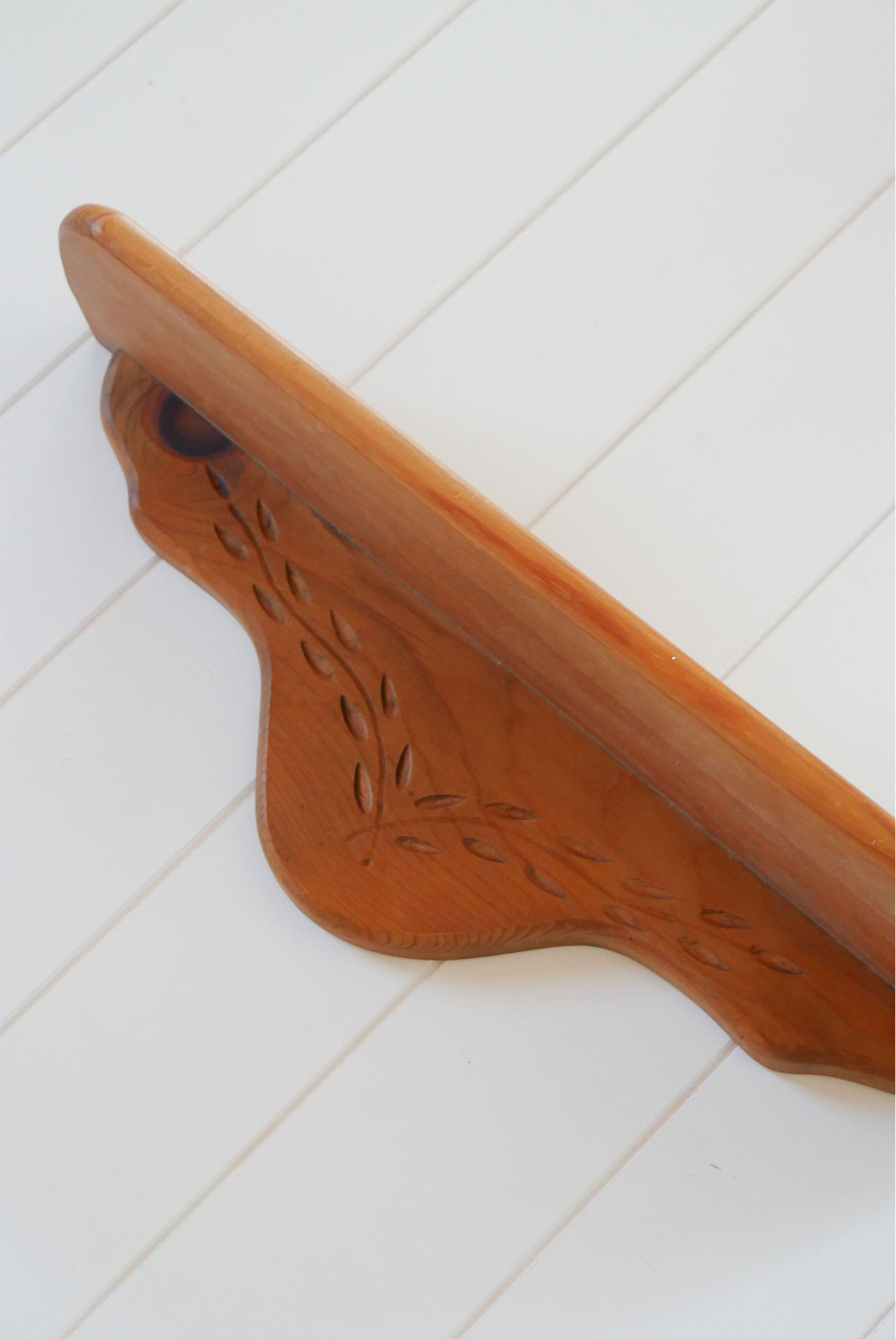 Vintage Wood Wall Shelf with Wheat Detail Cottagecore Shelf, Vintage Plate Shelf, Vintage Farmhouse Shelf