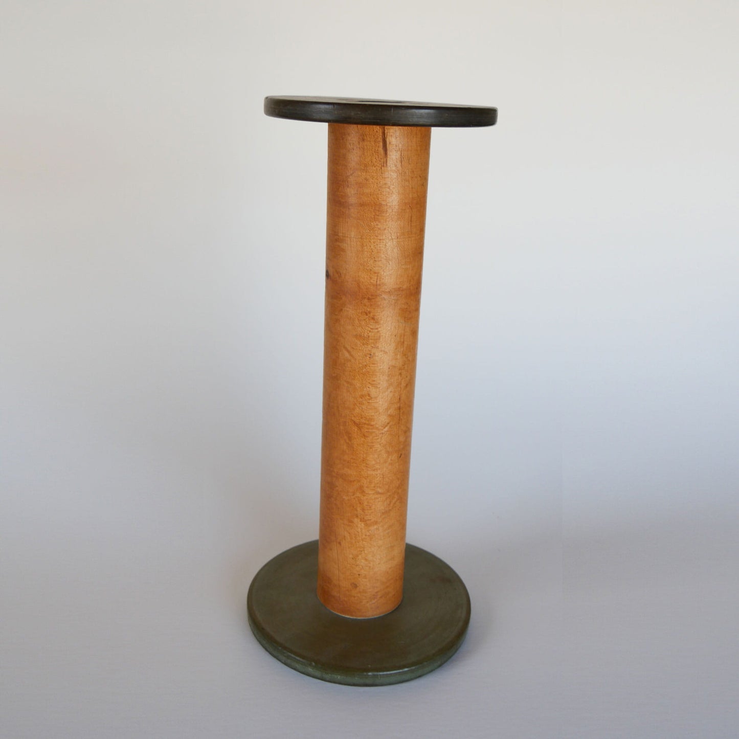 Vintage 13in Wood Bobbin Spool, Vintage Green Wood Bobbin Spool, Large Vintage Bobbin, Vintage Bobbin, Large Wood Bobbin Spool, Vintage Kitchen Decor, Vintage Country Decor, Vintage Home Decor