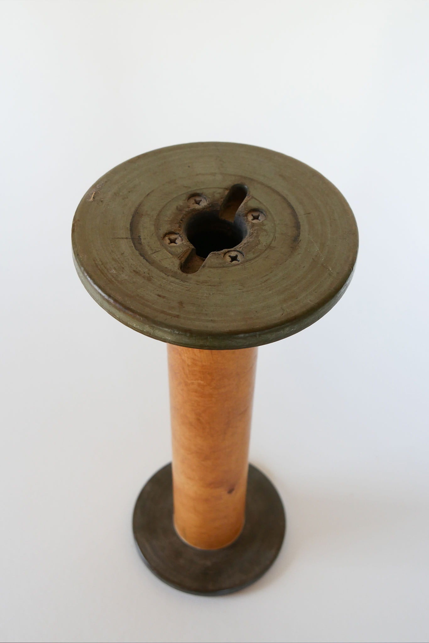 Vintage 13in Wood Bobbin Spool, Vintage Green Wood Bobbin Spool, Large Vintage Bobbin, Vintage Bobbin, Large Wood Bobbin Spool, Vintage Kitchen Decor, Vintage Country Decor, Vintage Home Decor