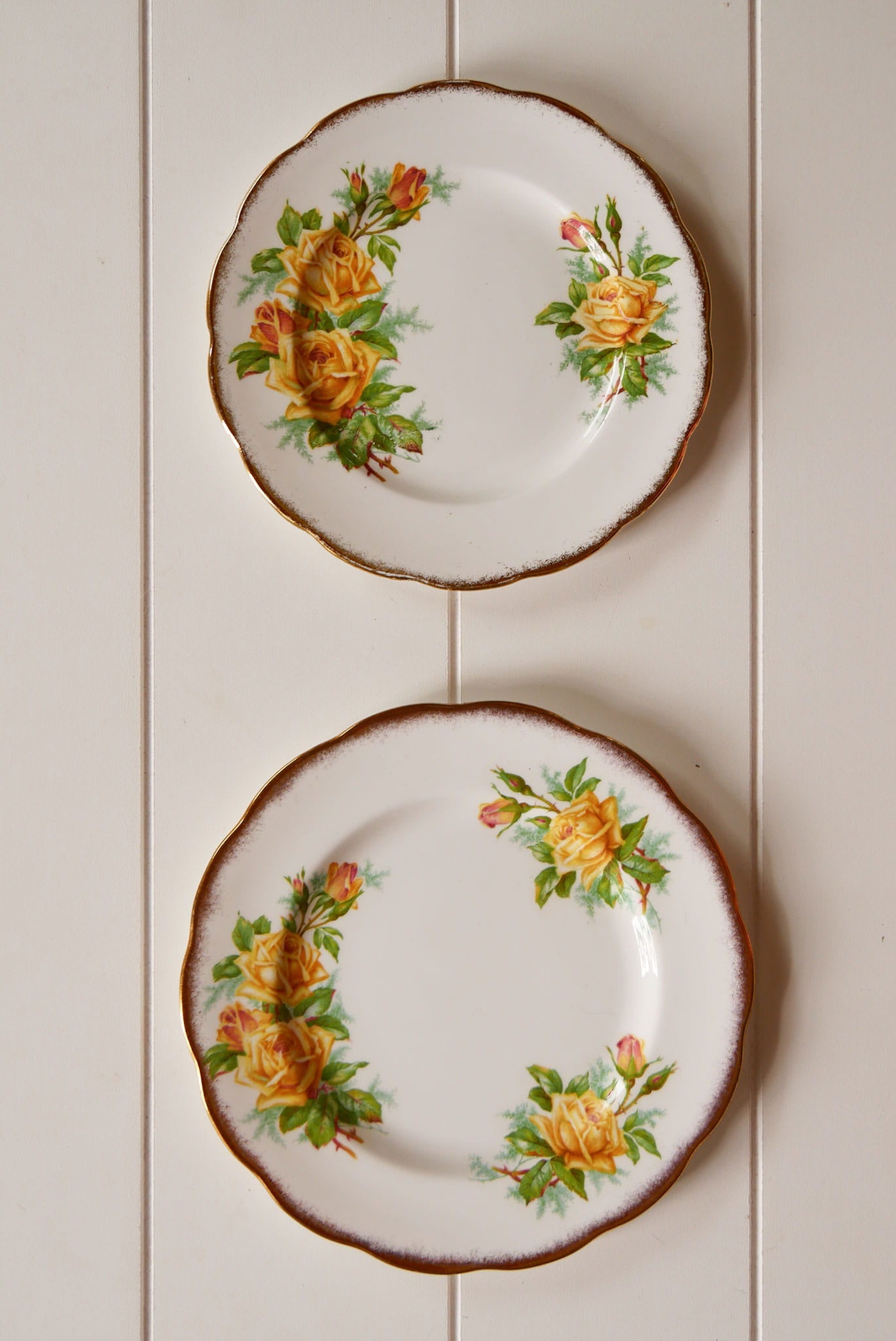 Vintage Pink Rose Floral Plate Wall Collection, Pink Rose Plates, VIntage Pink Rose Plates, VIntage Floral Plates, VIntage Floral Plate Wall, Vintage Gallery Plate Wall