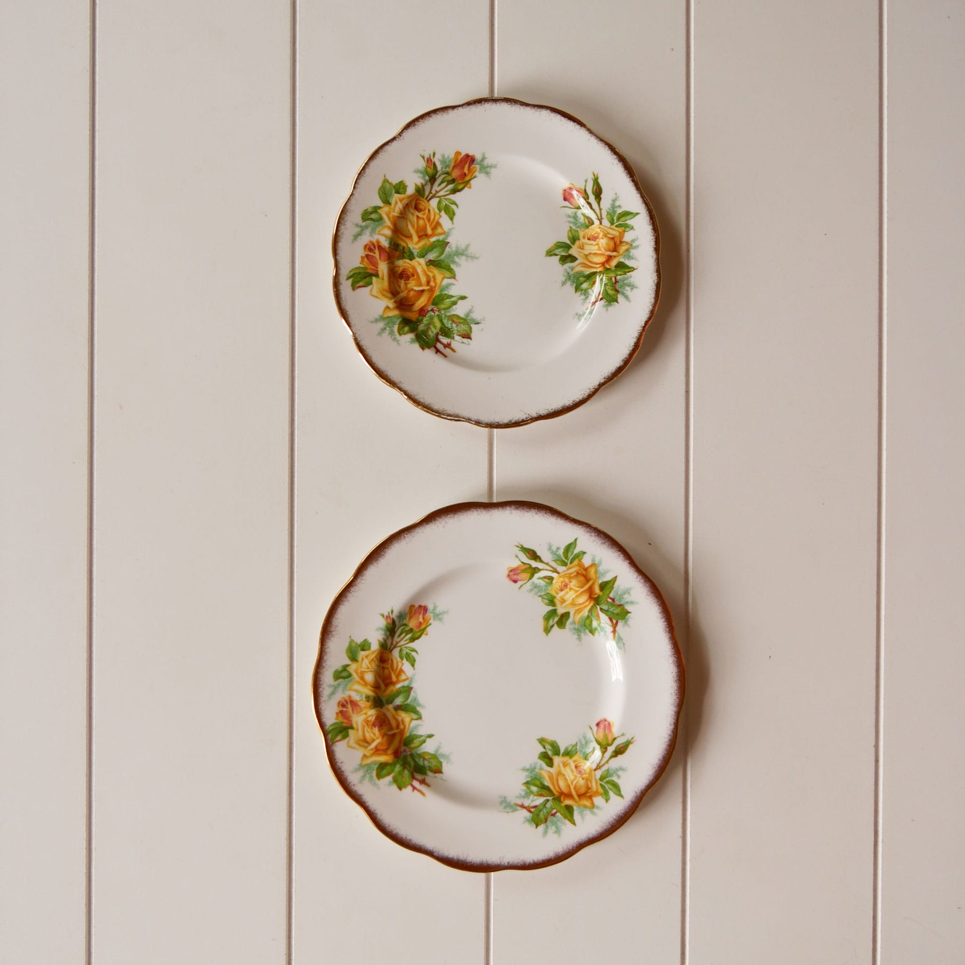 Vintage Pink Rose Floral Plate Wall Collection, Pink Rose Plates, VIntage Pink Rose Plates, VIntage Floral Plates, VIntage Floral Plate Wall, Vintage Gallery Plate Wall