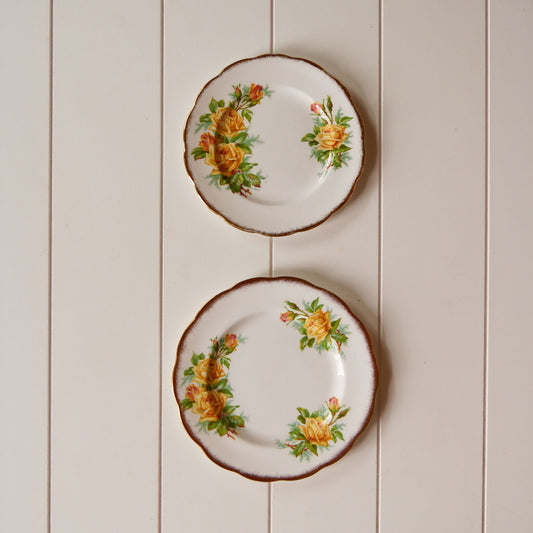 Vintage Pink Rose Floral Plate Wall Collection, Pink Rose Plates, VIntage Pink Rose Plates, VIntage Floral Plates, VIntage Floral Plate Wall, Vintage Gallery Plate Wall