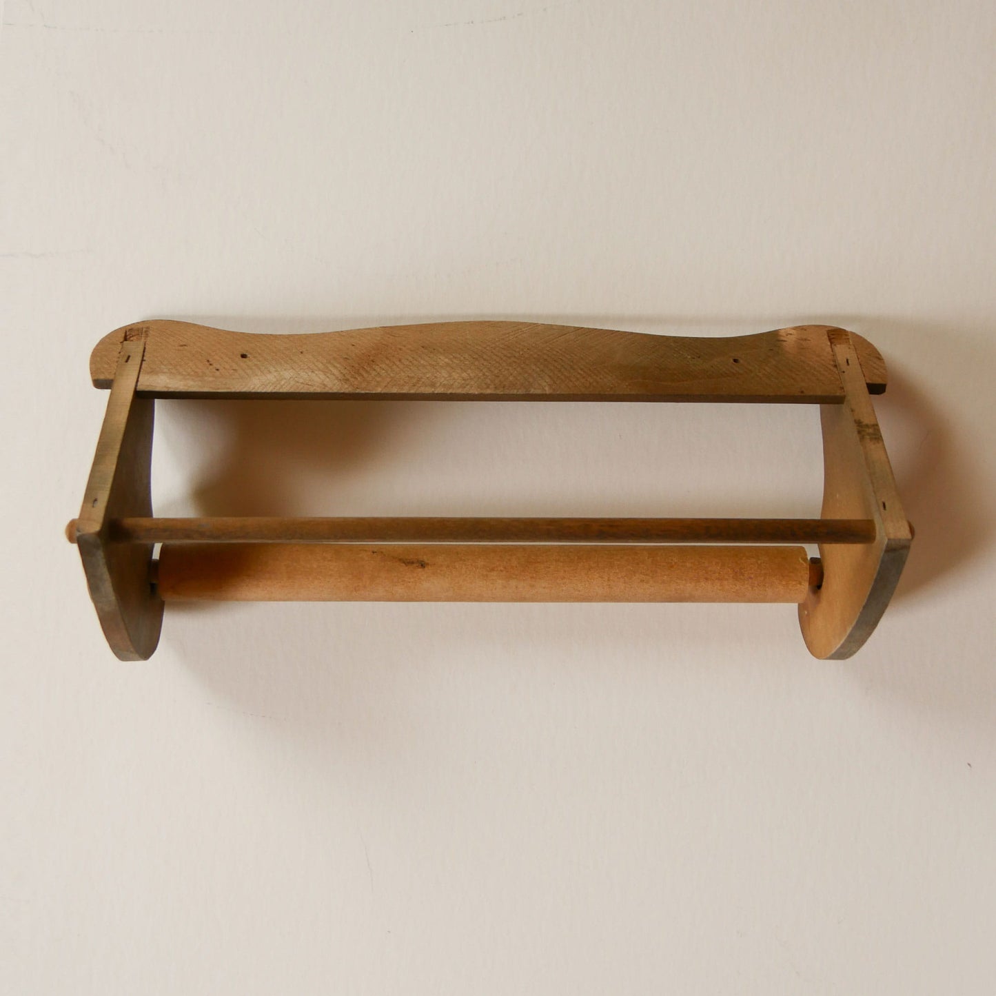 Cottagecore Kitchen Decor, Vintage Paper Towel Rack Holder, Vintage Farmhouse Kitchen DEcor, Vintage Kitchen Decor, Vintage Primitive Kitchen Decor, VIntage Paper Towel Rack, Vintage Wall Mounted Paper Towel Rack Holder
