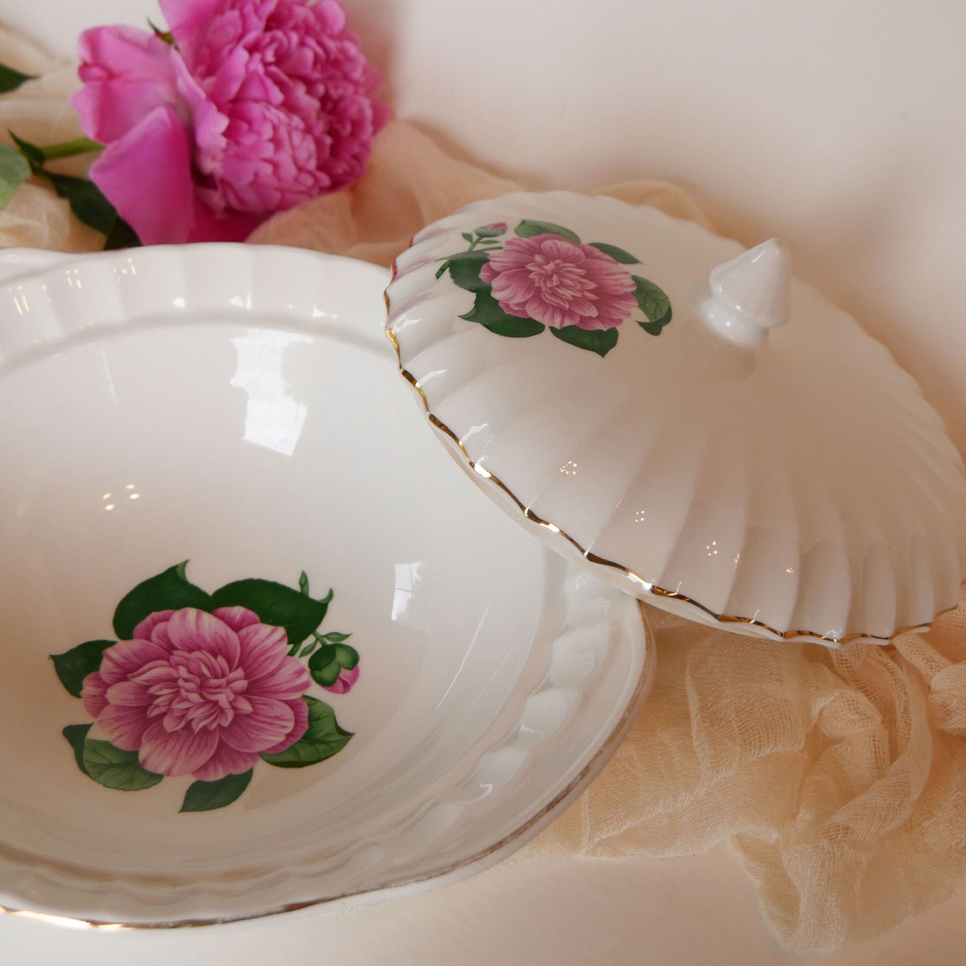 W.S. George Bolero Sugar Dish and Lid, Cameilla Floral Design, Vintage Pink Floral China, Vintage Pink Flower Creamer